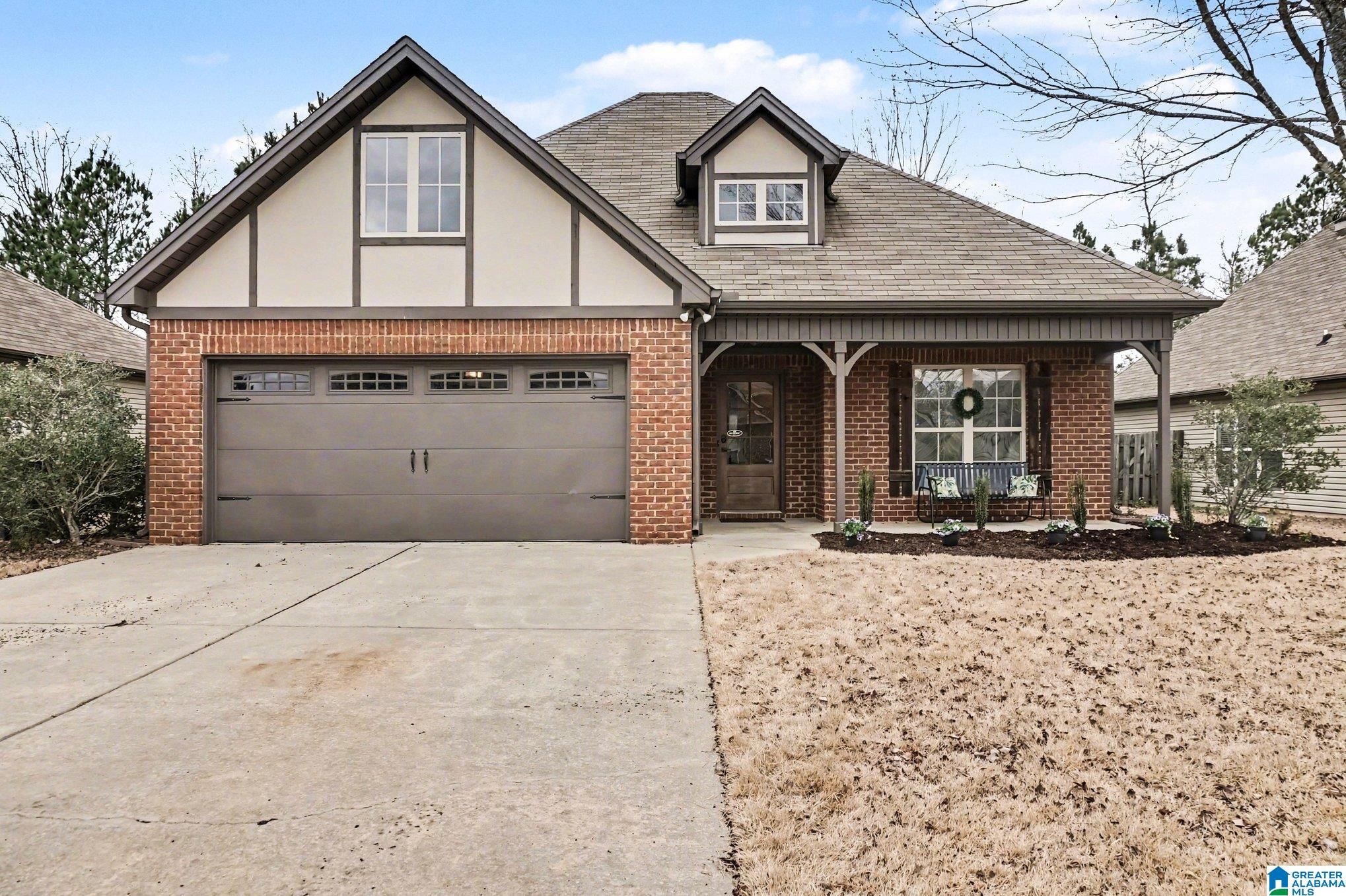Homes for sale in Calera, AL | 1098 Emerald Ridge Dr, Calera, AL 35040 | MLS# 21444717