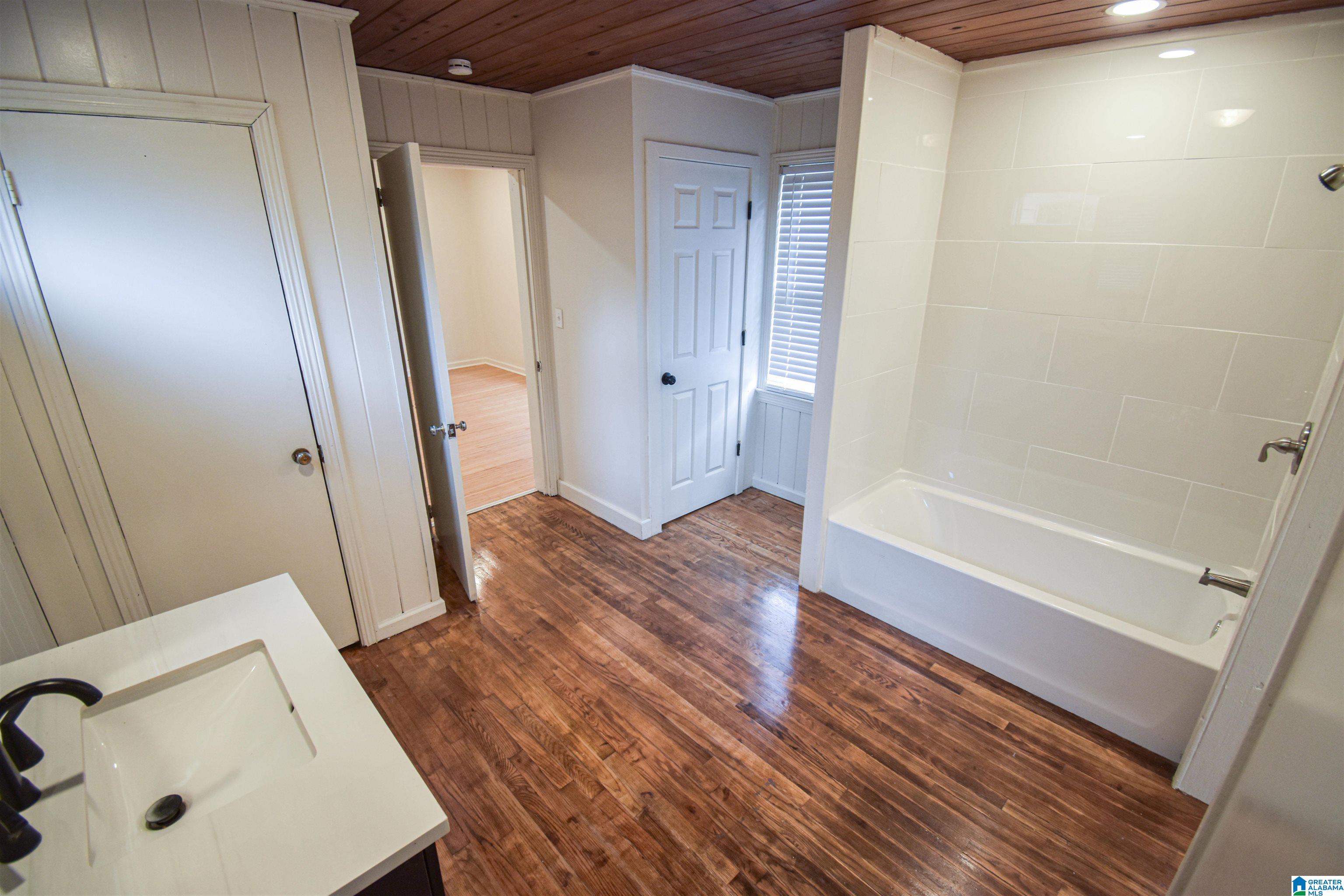 Homes for sale in Tuscaloosa, AL | 4006 Alabama Avenue Ne, Tuscaloosa, AL 35404 | MLS# 21444742