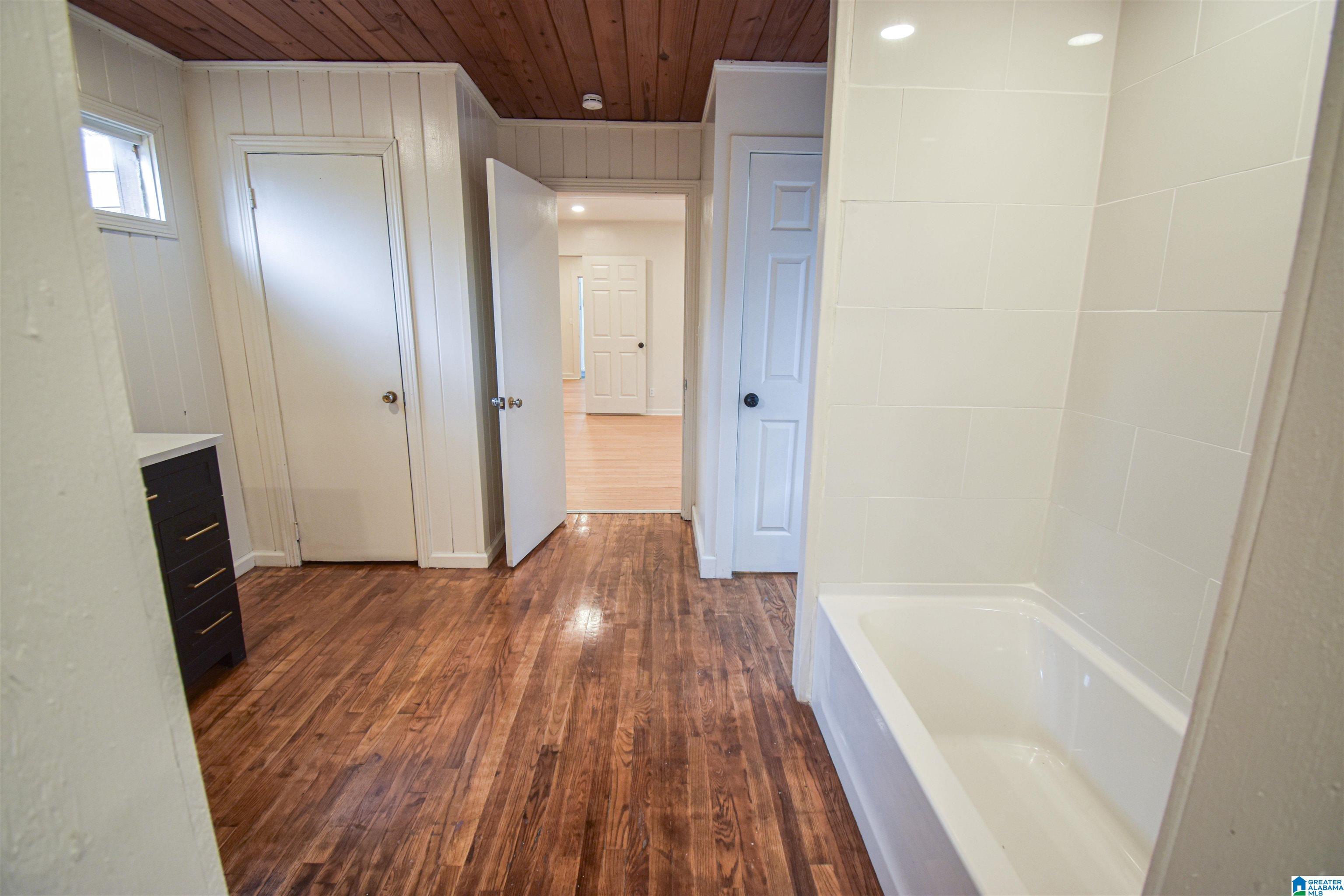 Homes for sale in Tuscaloosa, AL | 4006 Alabama Avenue Ne, Tuscaloosa, AL 35404 | MLS# 21444742