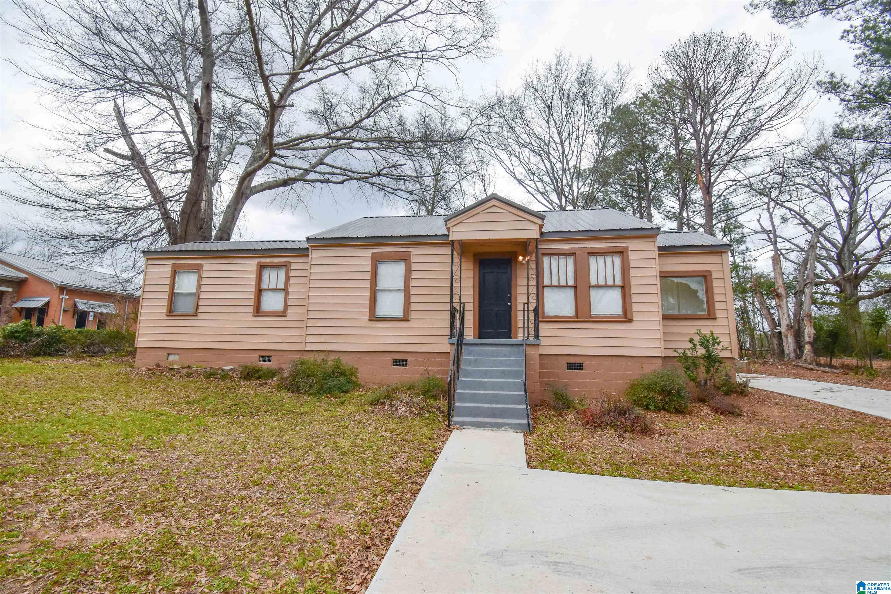 Homes for sale in Tuscaloosa, AL | 4006 Alabama Avenue Ne, Tuscaloosa, AL 35404 | MLS# 21444742