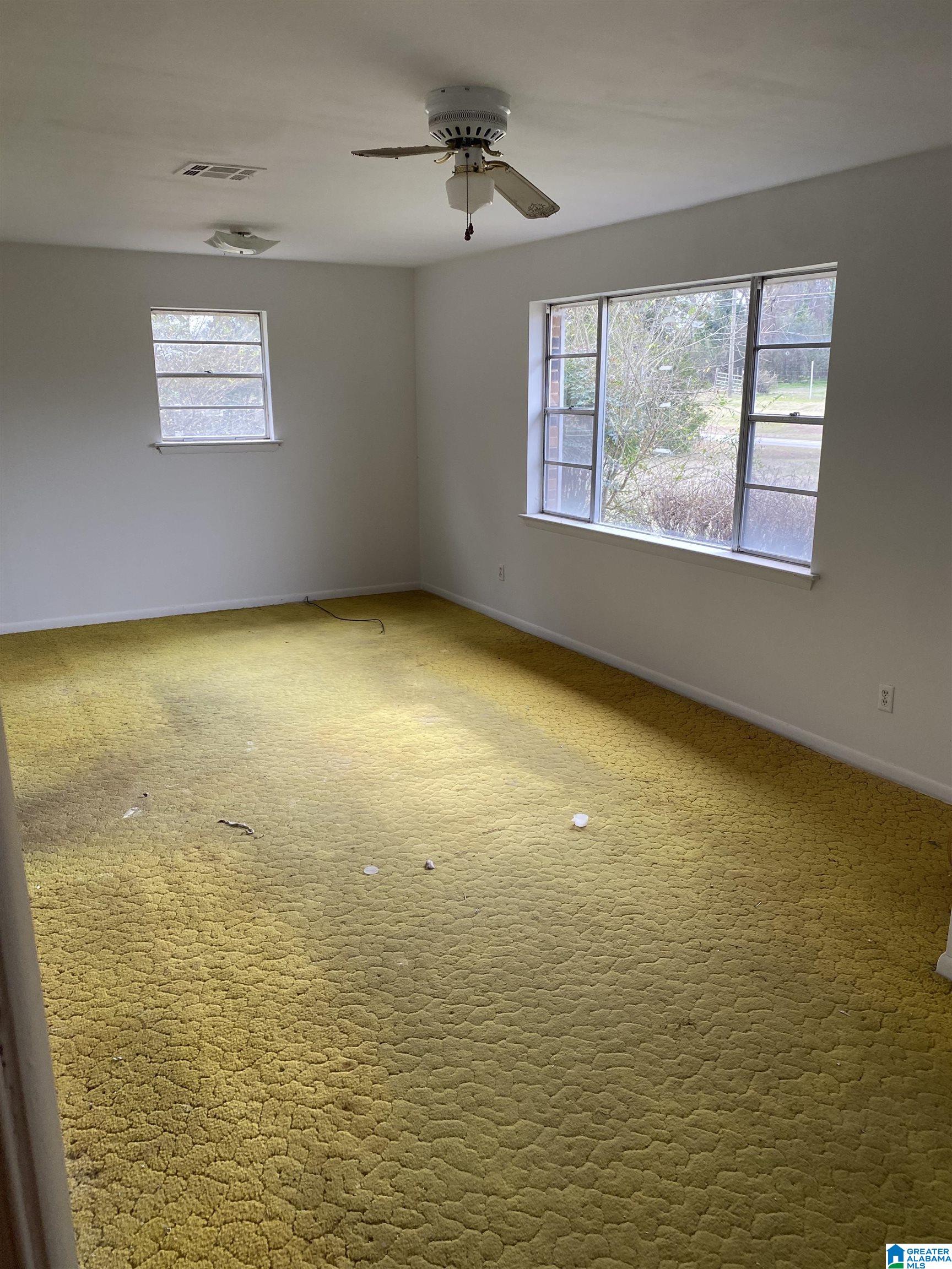 Homes for sale in Tallassee, AL | 2082 S Tallassee Dr, Tallassee, AL 36078 | MLS# 21444747