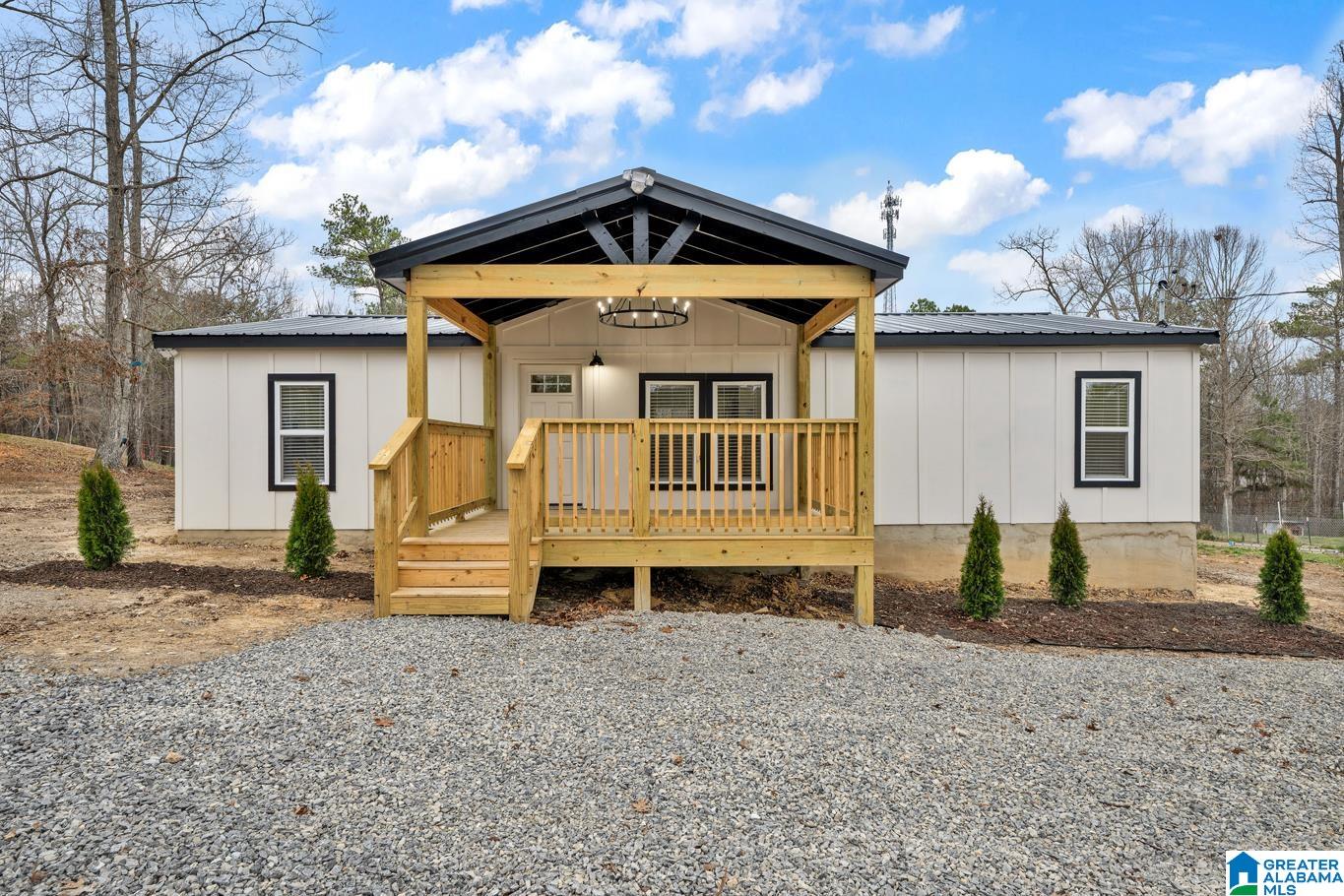 Homes for sale in Odenville, AL | 340 Dogwood Dr, Odenville, AL 35120 | MLS# 21444755