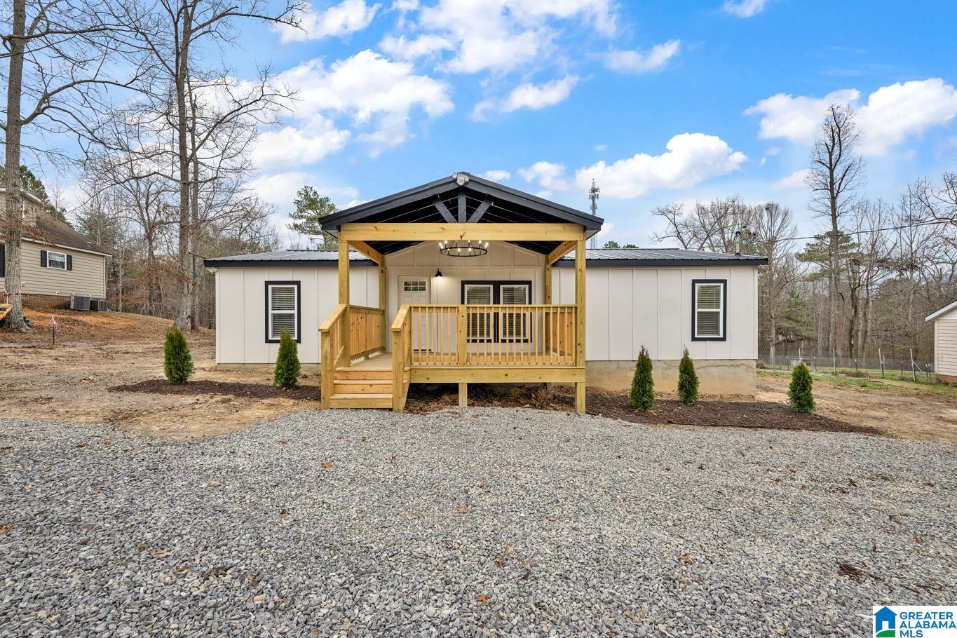 Homes for sale in Odenville, AL | 340 Dogwood Dr, Odenville, AL 35120 | MLS# 21444755