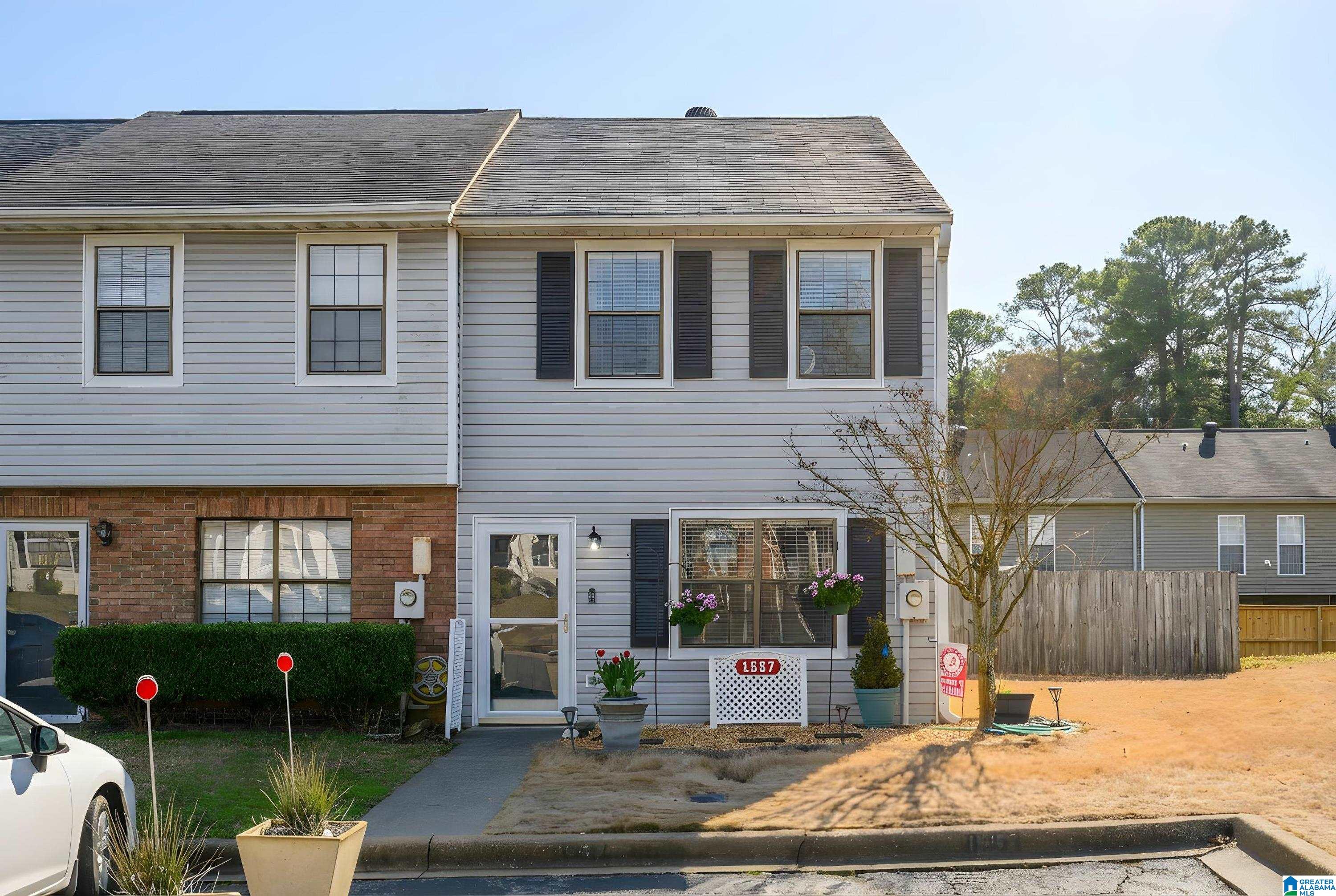 Homes for sale in Alabaster, AL | 1557 Applegate Lane, Alabaster, AL 35007 | MLS# 21444767