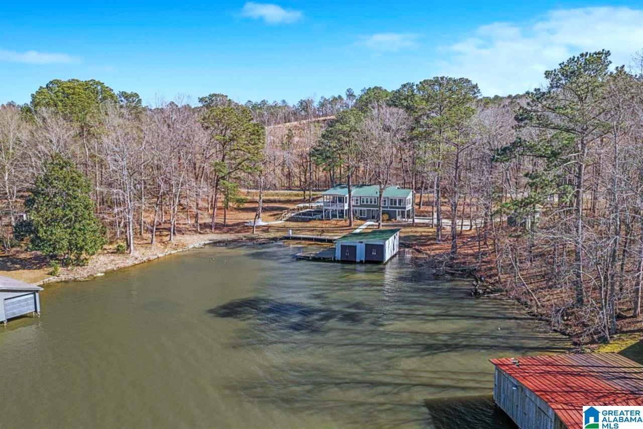 845 LAKE DRIVE