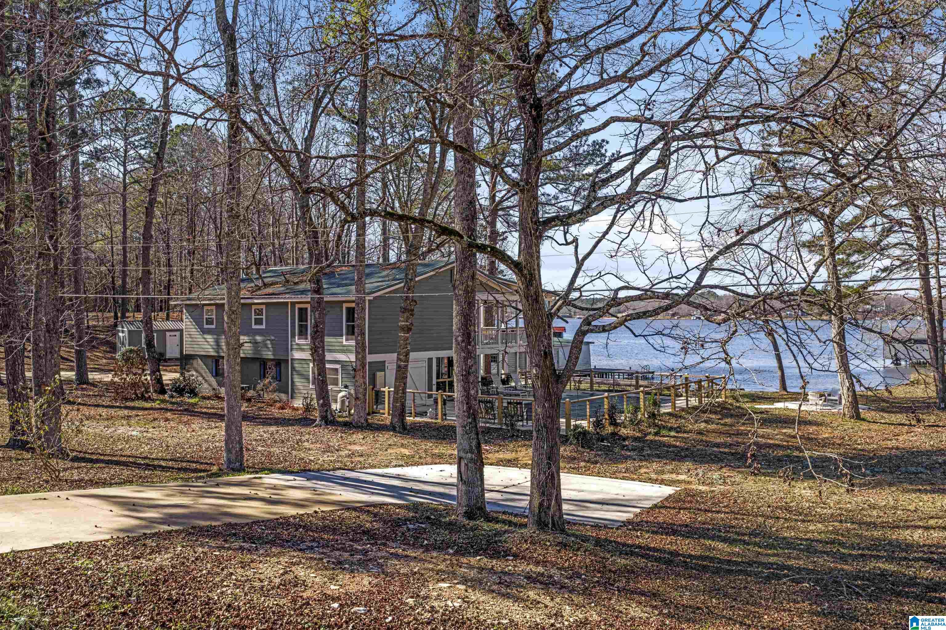 Homes for sale in Sylacauga, AL | 845 Lake Dr, Sylacauga, AL 35151 | MLS# 21444788