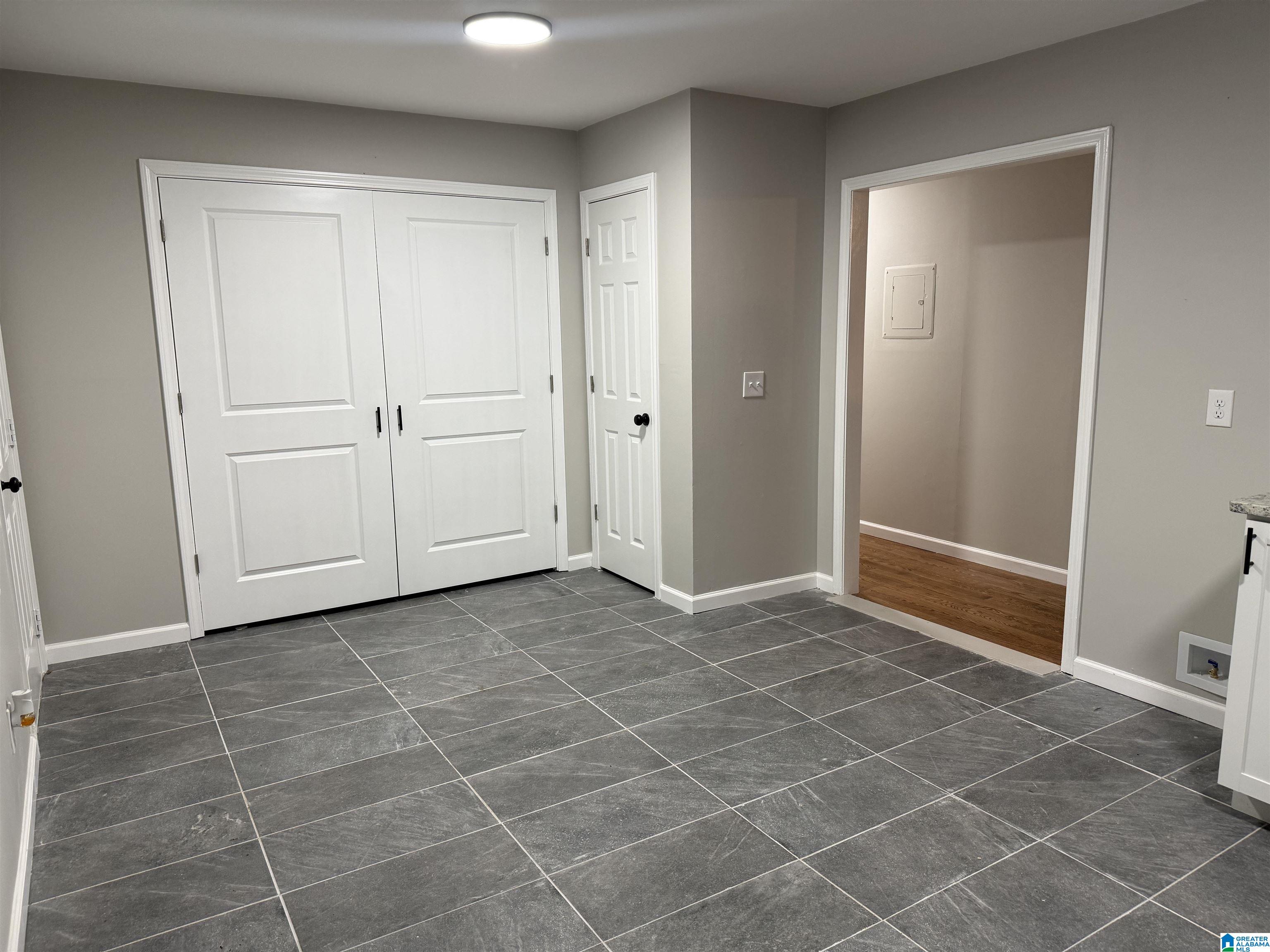 Homes for sale in Hueytown, AL | 1103 26th Avenue N, Hueytown, AL 35023 | MLS# 21444799