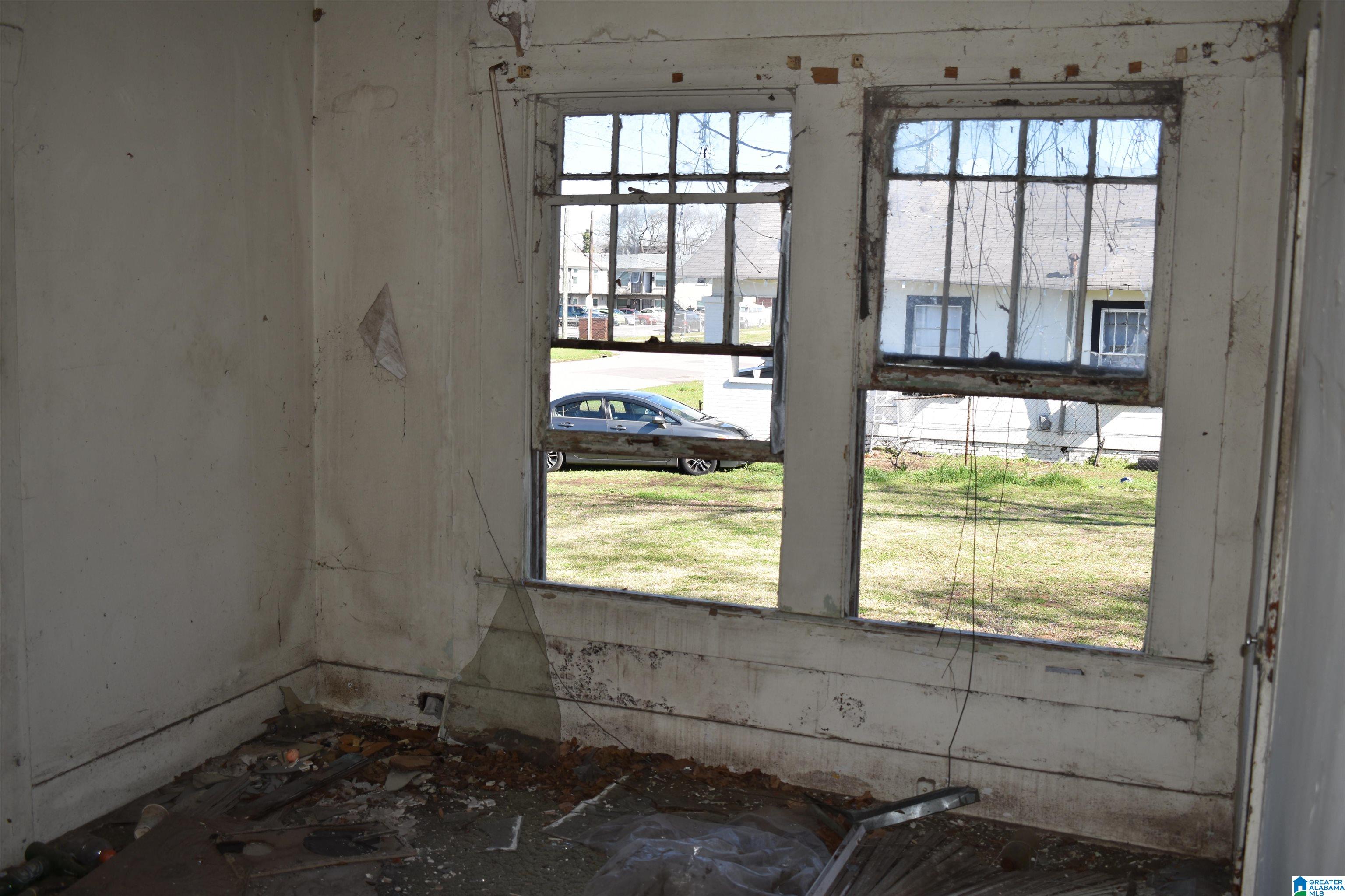 Homes for sale in Birmingham, AL | 2117 Avenue J, Birmingham, AL 35218 | MLS# 21444864