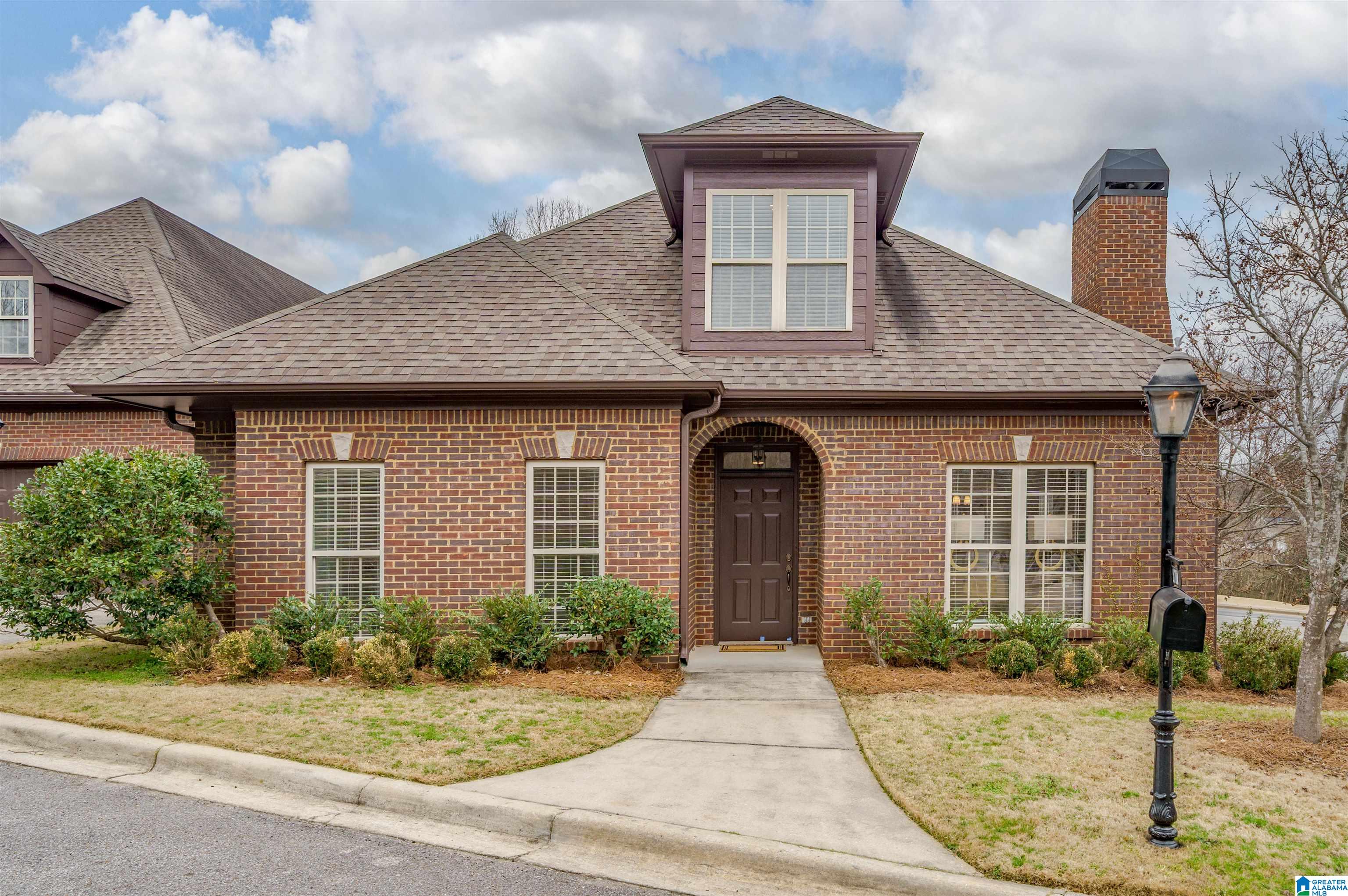 Homes for sale in Vestavia Hills, AL | 2701 Pruett Pl, Vestavia Hills, AL 35243 | MLS# 21444871