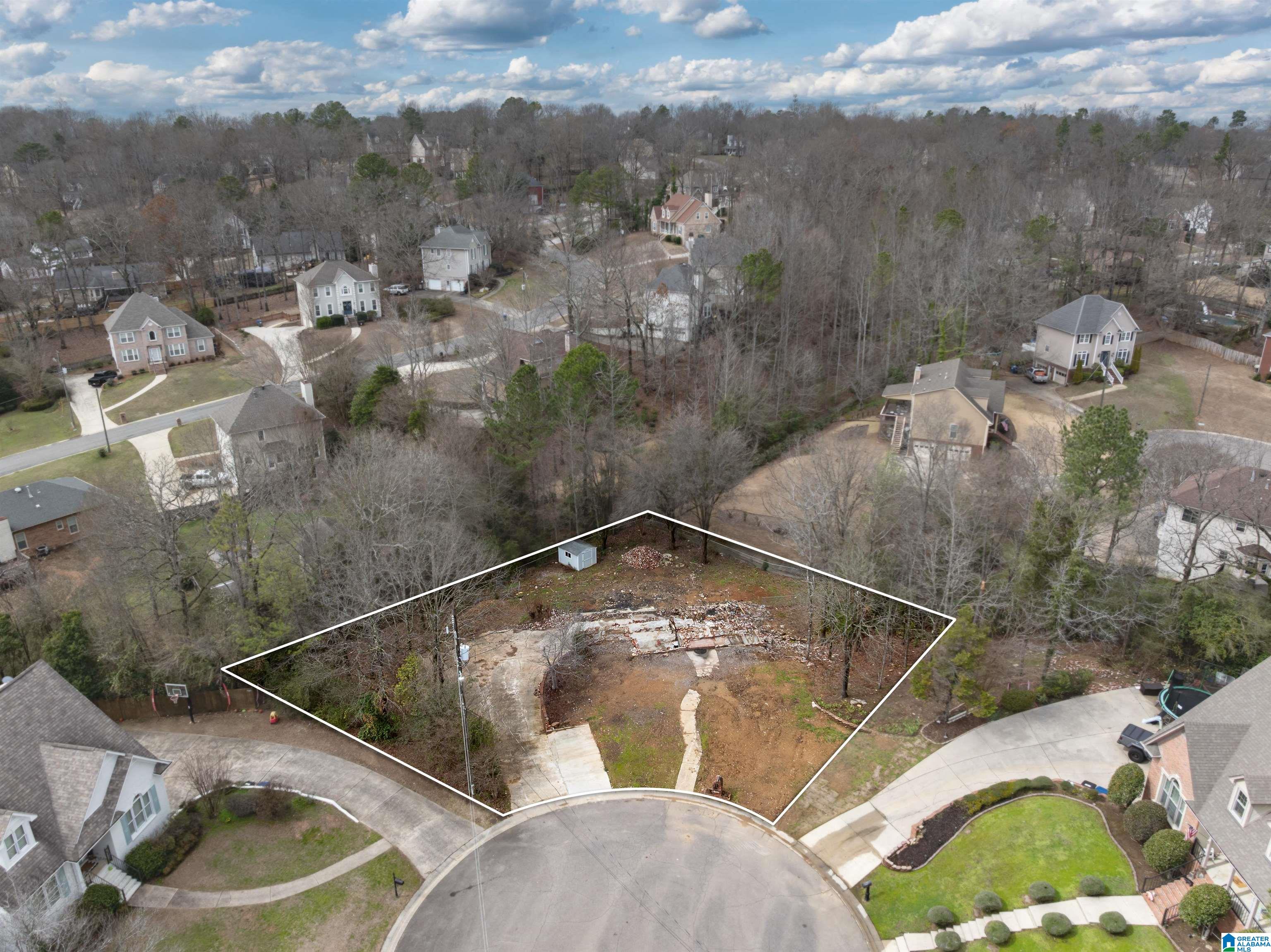 Homes for sale in Hoover, AL | 1309 S Chase Circle, Hoover, AL 35244 | MLS# 21444919