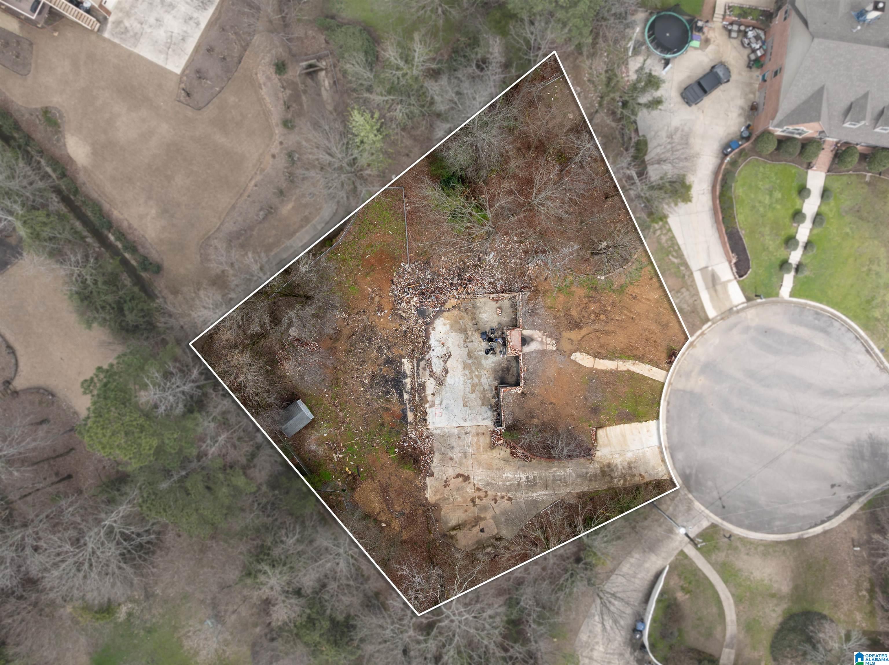 Homes for sale in Hoover, AL | 1309 S Chase Circle, Hoover, AL 35244 | MLS# 21444919