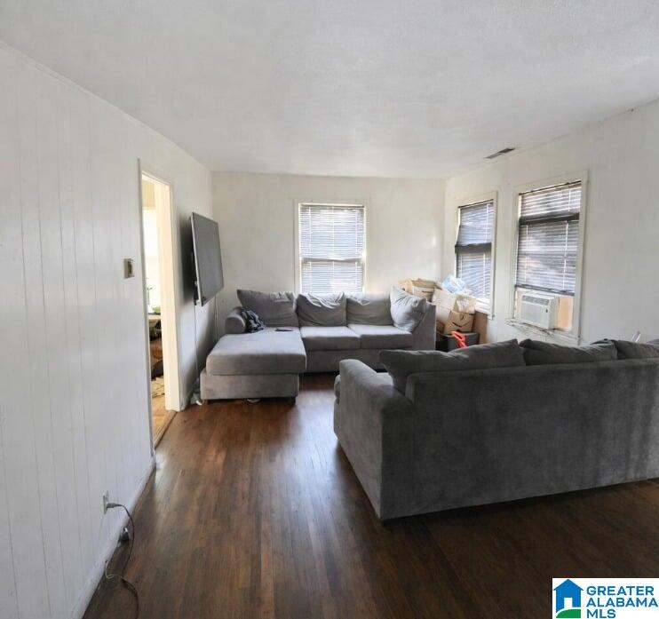 Photo 3 of Single family home for sale at 6909 41st Avenue N, Birmingham, AL 35206 | MLS# 21444923 | Listing updated on 2026-04-01