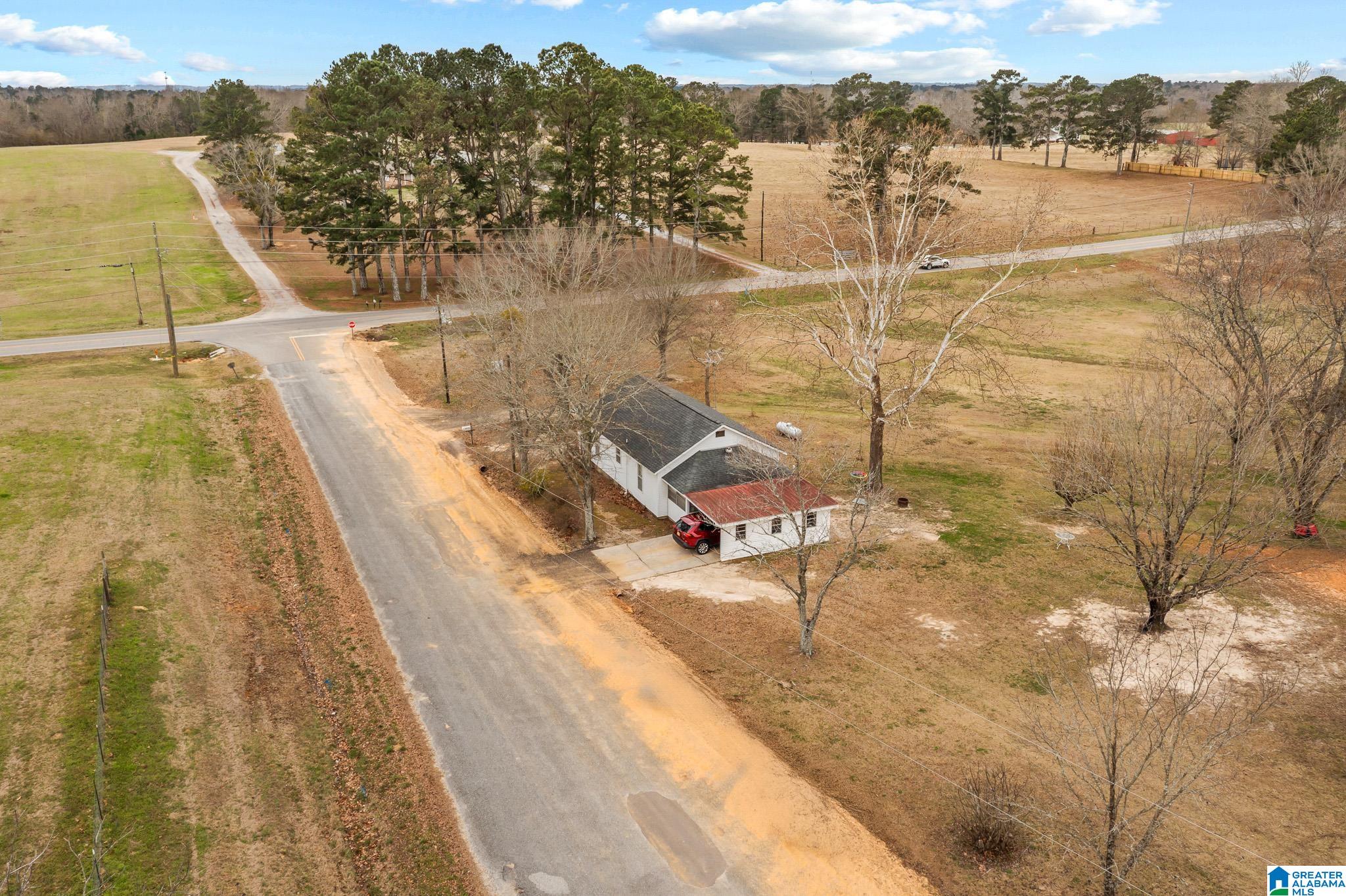 Homes for sale in Clanton, AL | 37 County Road 825, Clanton, AL 35045 | MLS# 21444941