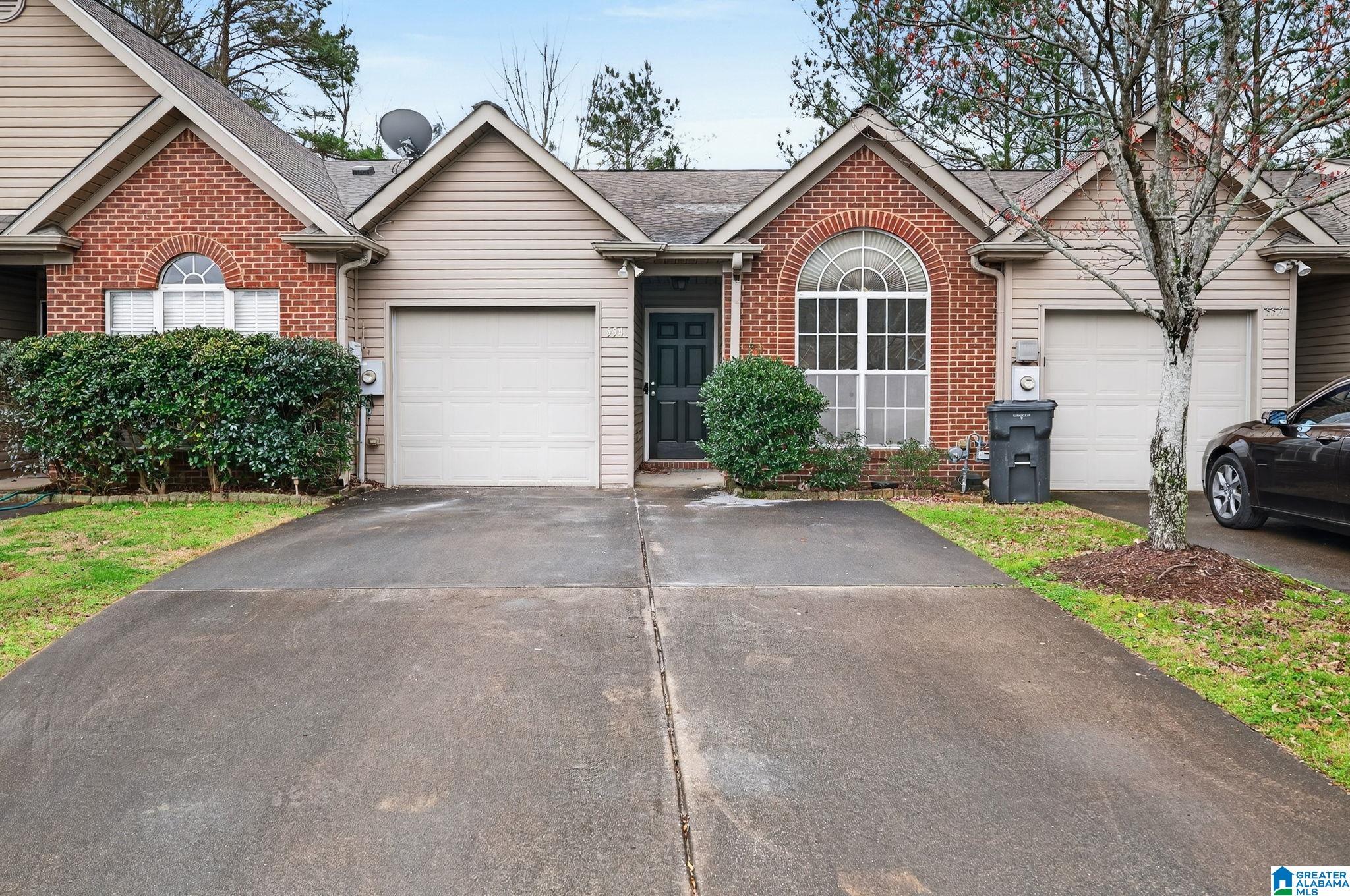 Homes for sale in Pelham, AL | 554 Cahaba Manor Dr, Pelham, AL 35124 | MLS# 21444974