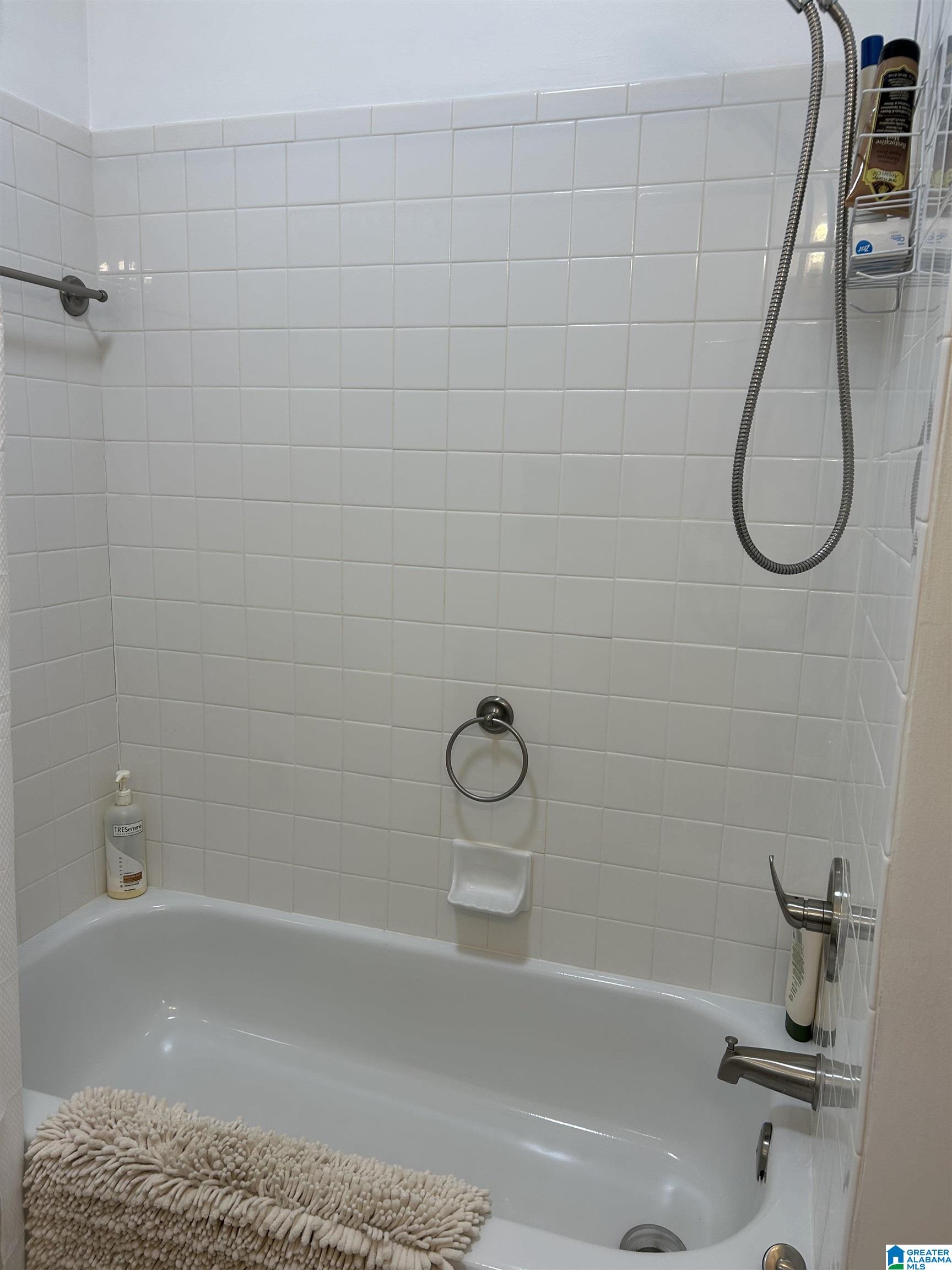 Homes for sale in Hoover, AL | 118 Sterling Oaks Dr #118, Hoover, AL 35244 | MLS# 21444981