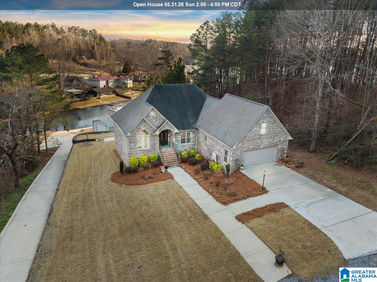 Homes for sale in Oneonta, AL | 836 Lakeshore Lane, Oneonta, AL 35121 | MLS# 21444982