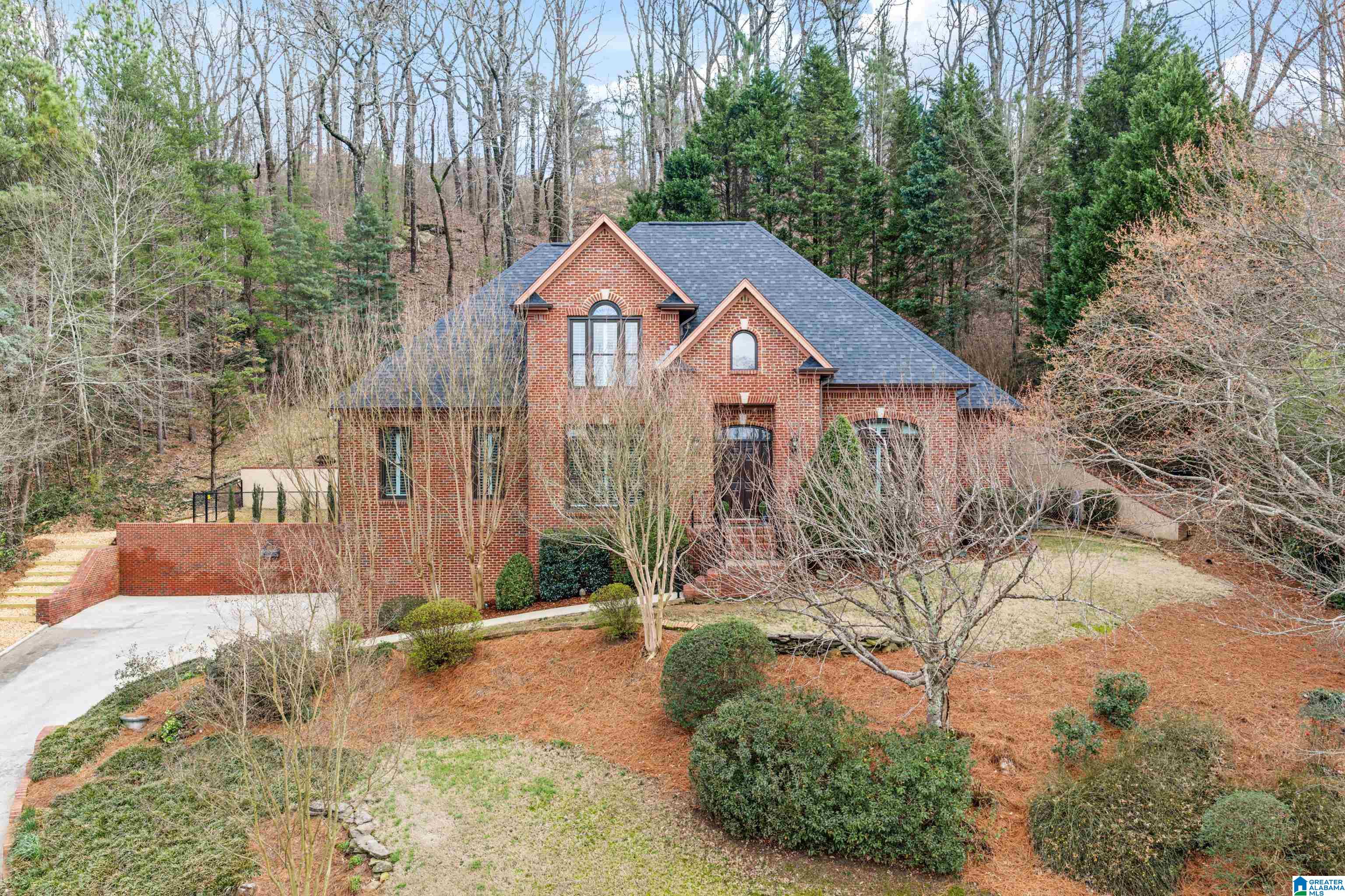 Homes for sale in Mountain Brook, AL | 1521 Amherst Circle, Mountain Brook, AL 35216 | MLS# 21444995