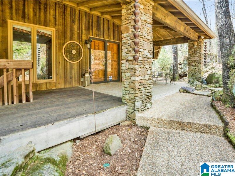 Photo 3 of Single family home for sale at 3244 Verdure Dr, Hoover, AL 35226 | MLS# 21445006 | Listing updated on 2026-06-23