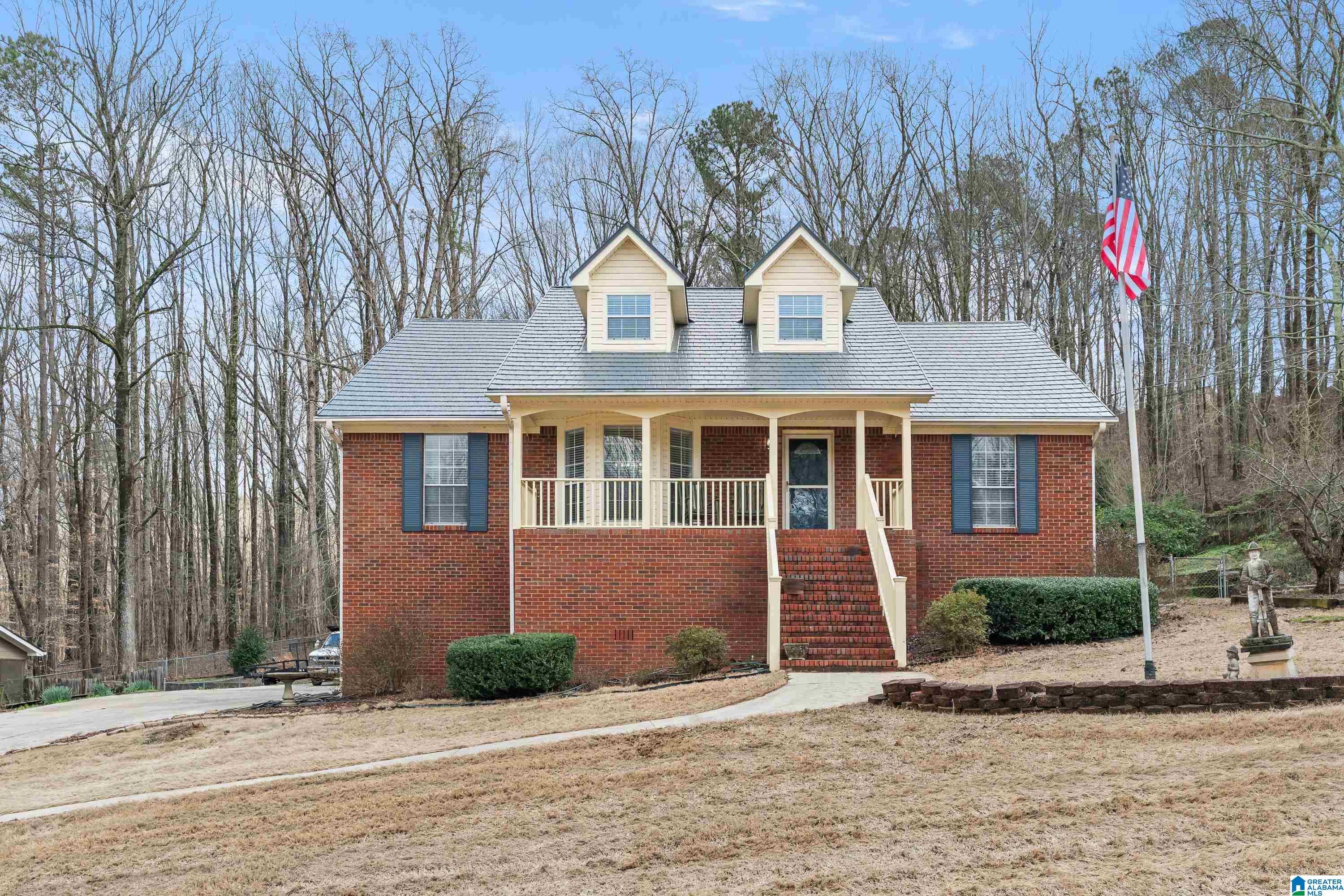 Homes for sale in Trussville, AL | 5041 Kelley Dr, Trussville, AL 35173 | MLS# 21445008