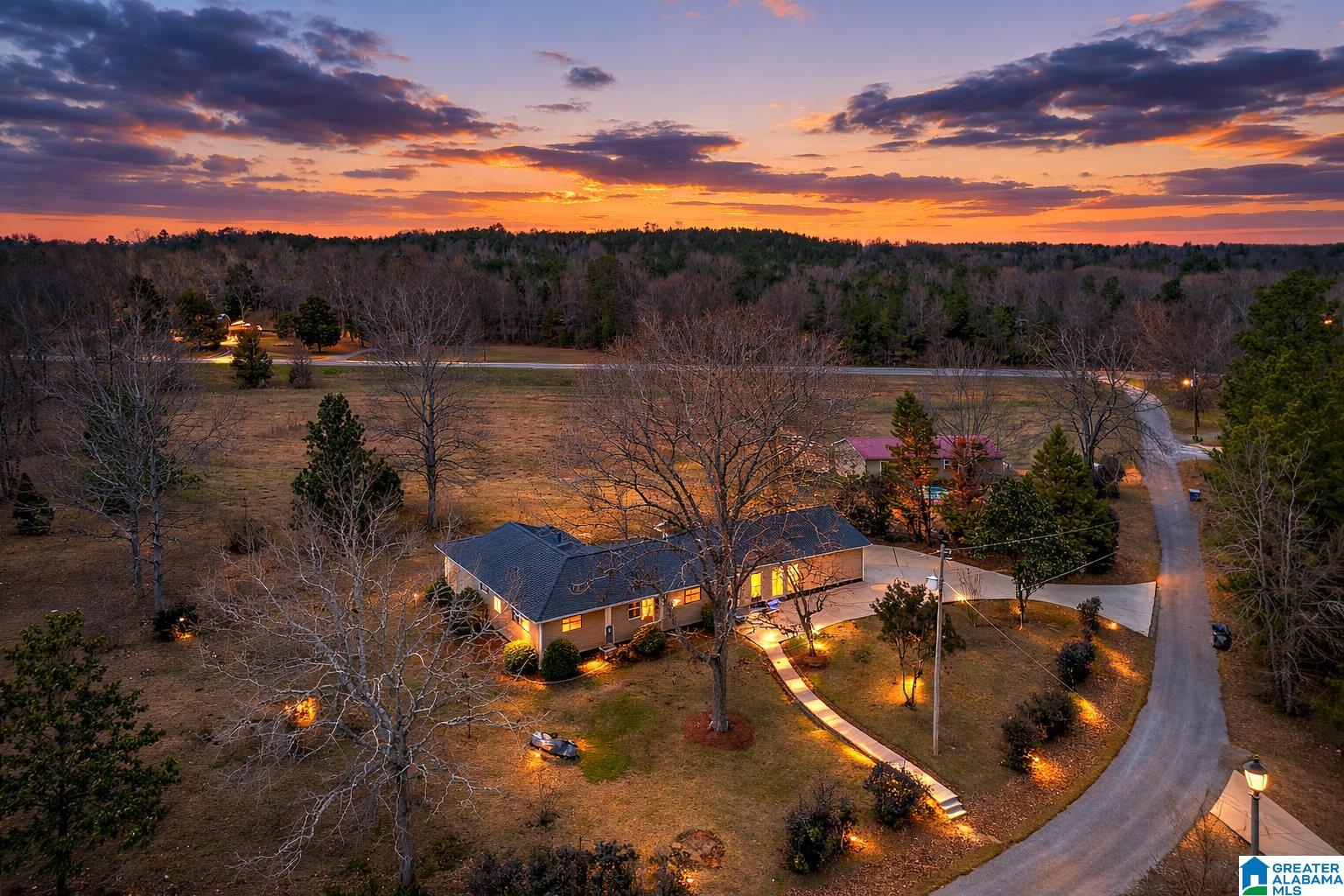 Homes for sale in Munford, AL | 112 Meadowview Circle, Munford, AL 36268 | MLS# 21445011