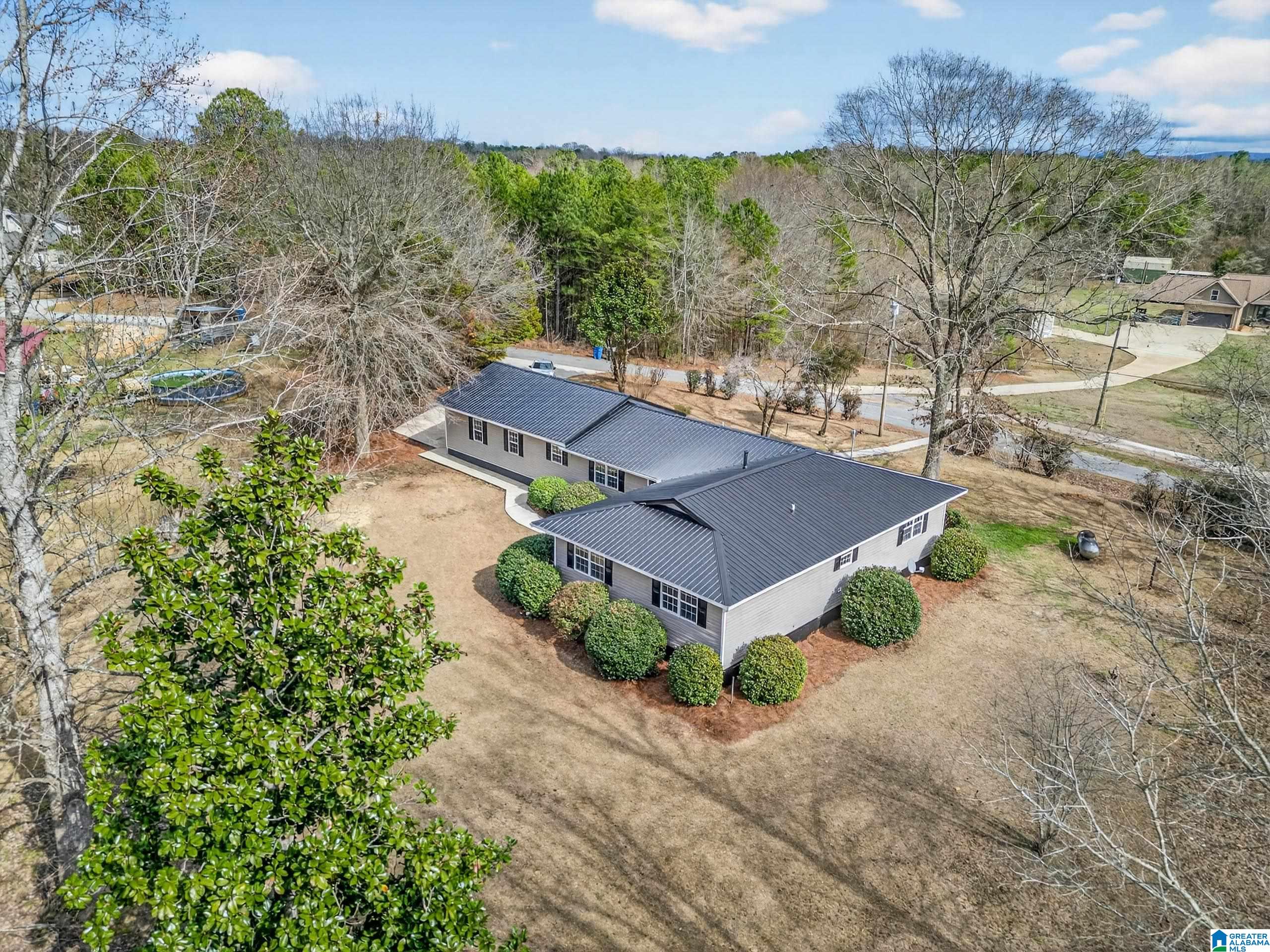 Homes for sale in Munford, AL | 112 Meadowview Circle, Munford, AL 36268 | MLS# 21445011