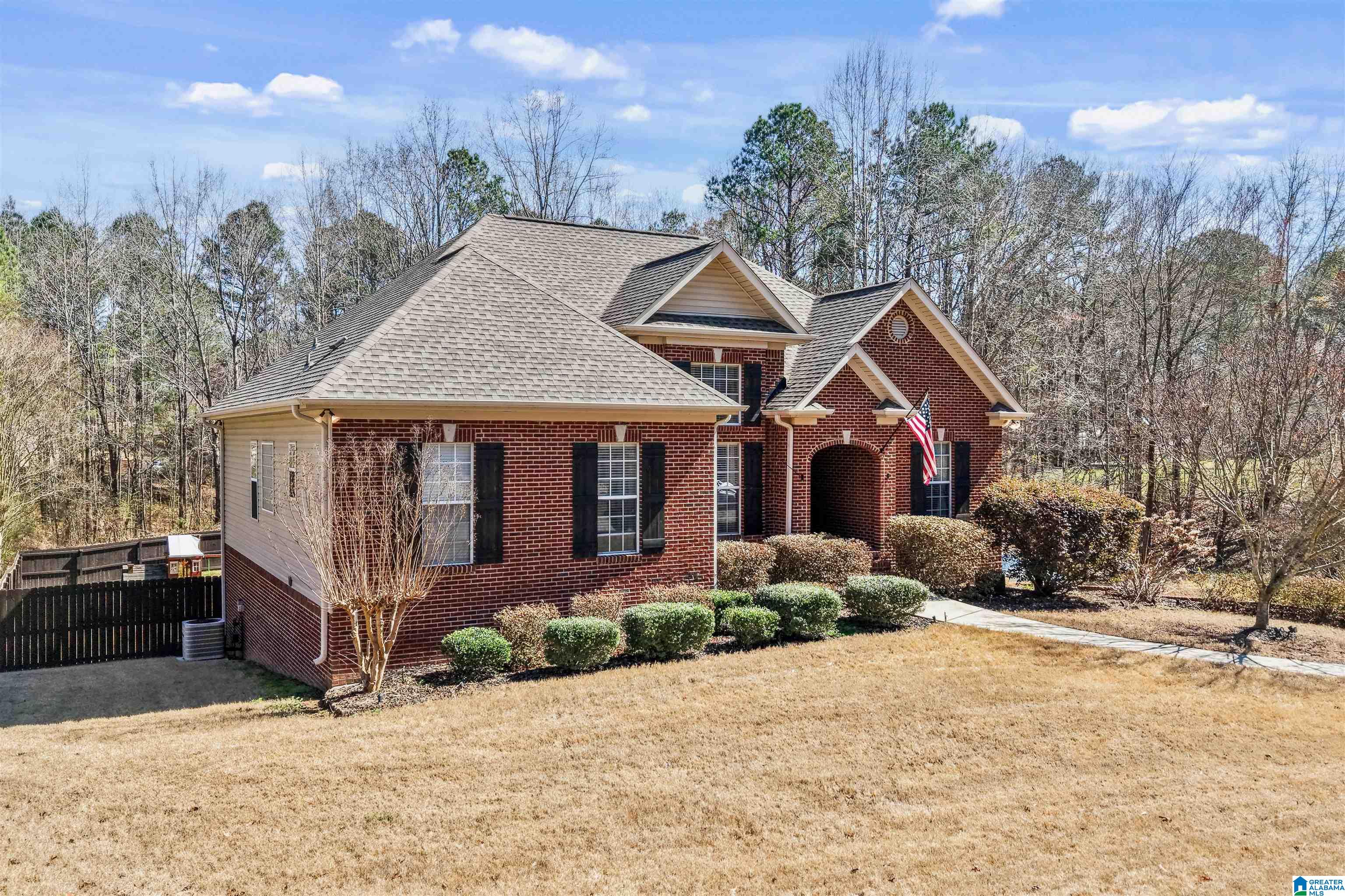 Homes for sale in Chelsea, AL | 1360 Shelby Forest Court, Chelsea, AL 35043 | MLS# 21445031