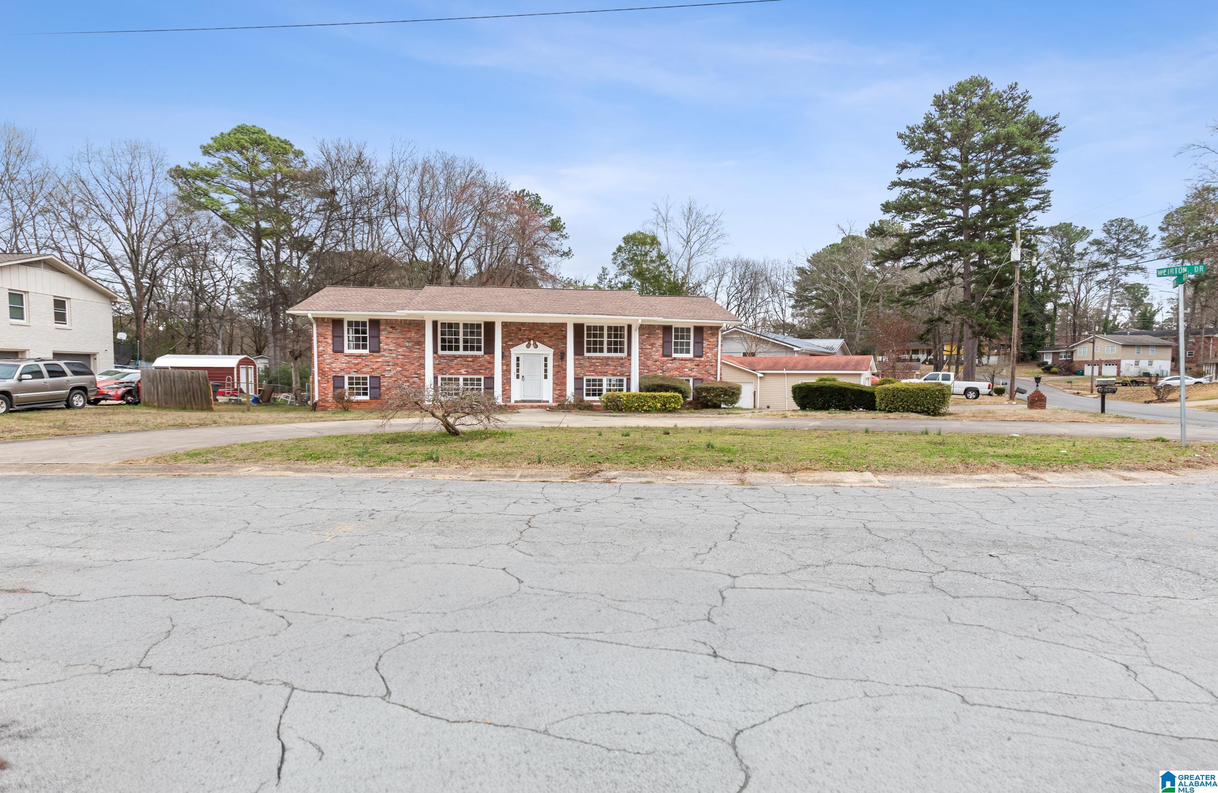 Homes for sale in Center Point, AL | 435 Kim Dr, Center Point, AL 35215 | MLS# 21445038