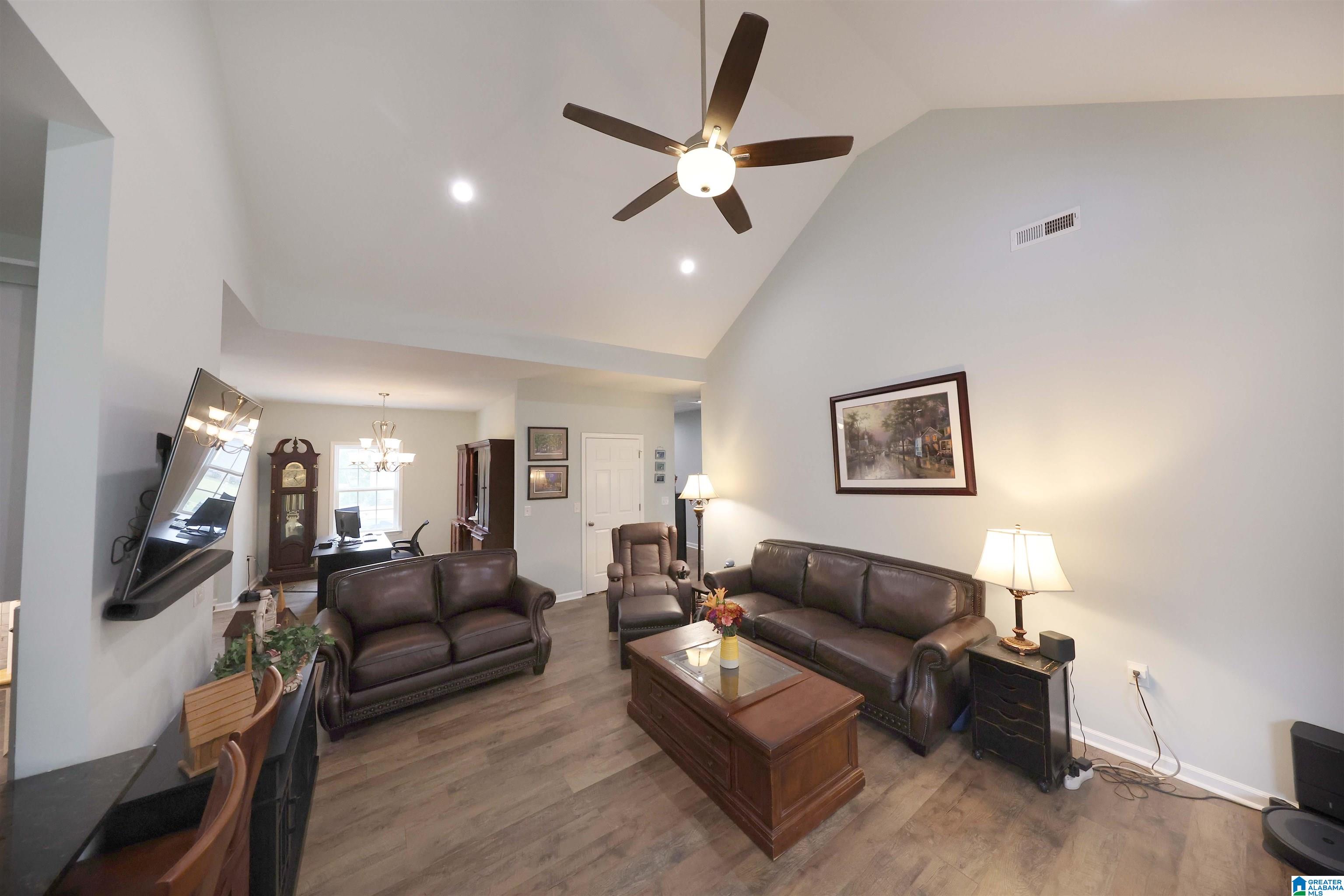 Homes for sale in Pell City, AL | 1400 Tunnel Mtn Road, Pell City, AL 35125 | MLS# 21445047