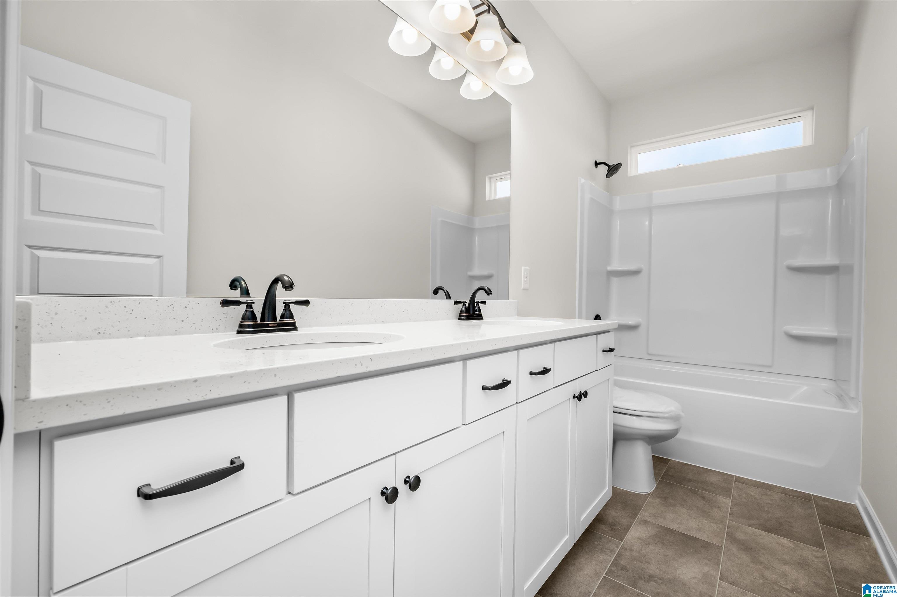 Homes for sale in Columbiana, AL | 552 Pine Valley Trail, Columbiana, AL 35051 | MLS# 21445060