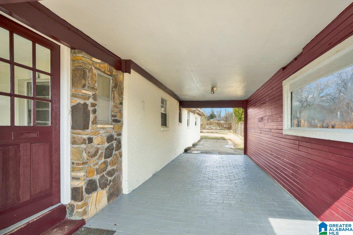 Photo 3 of Single family home for sale at 213 Bessemer Ave, Brighton, AL 35020 | MLS# 21445096 | Listing updated on 2026-08-04