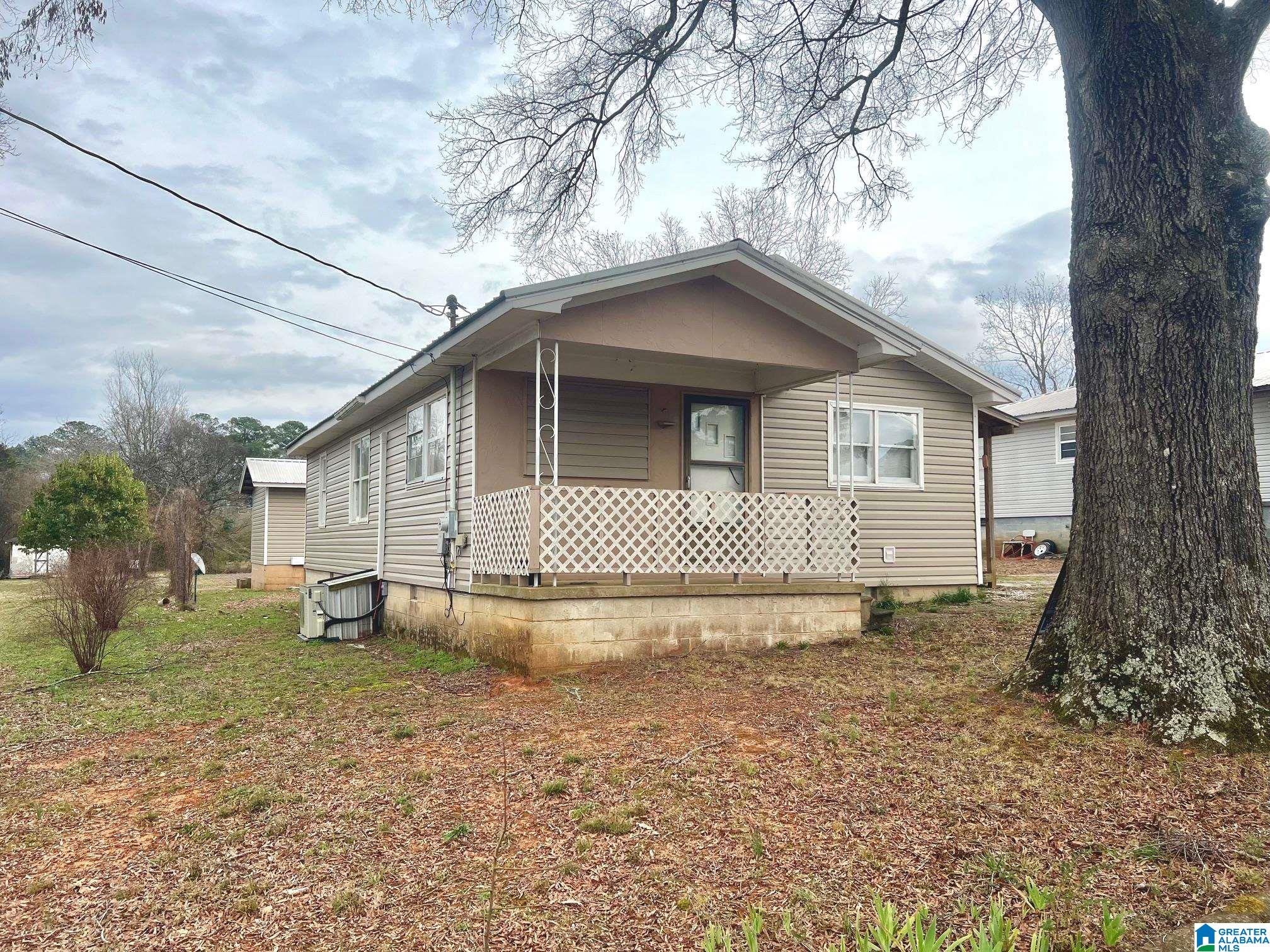 406 WOOLF AVENUE