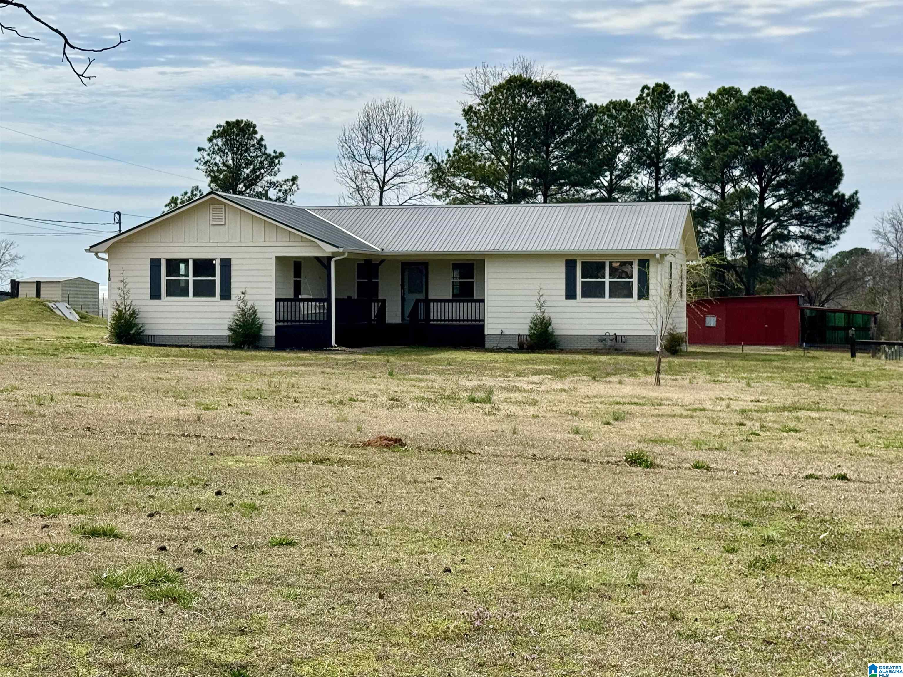 Homes for sale in Warrior, AL | 110 Justice Road, Warrior, AL 35180 | MLS# 21445157