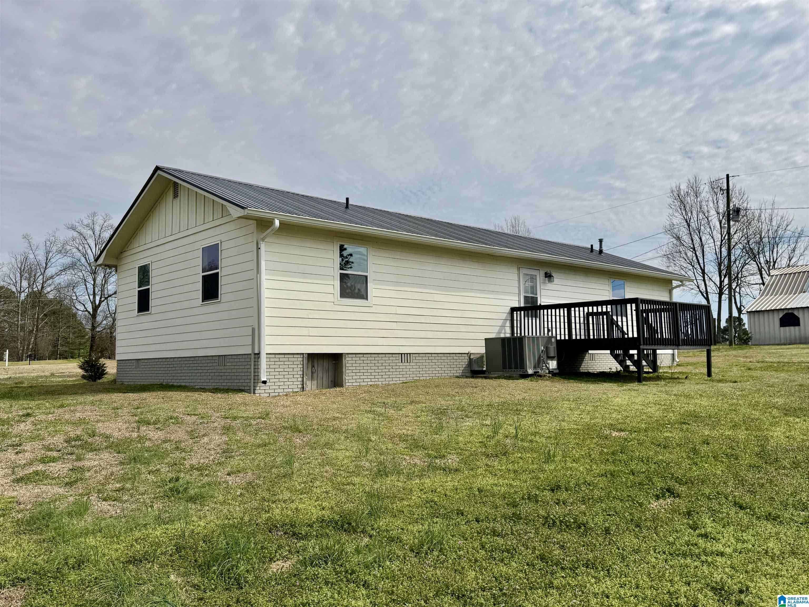 Homes for sale in Warrior, AL | 110 Justice Road, Warrior, AL 35180 | MLS# 21445157