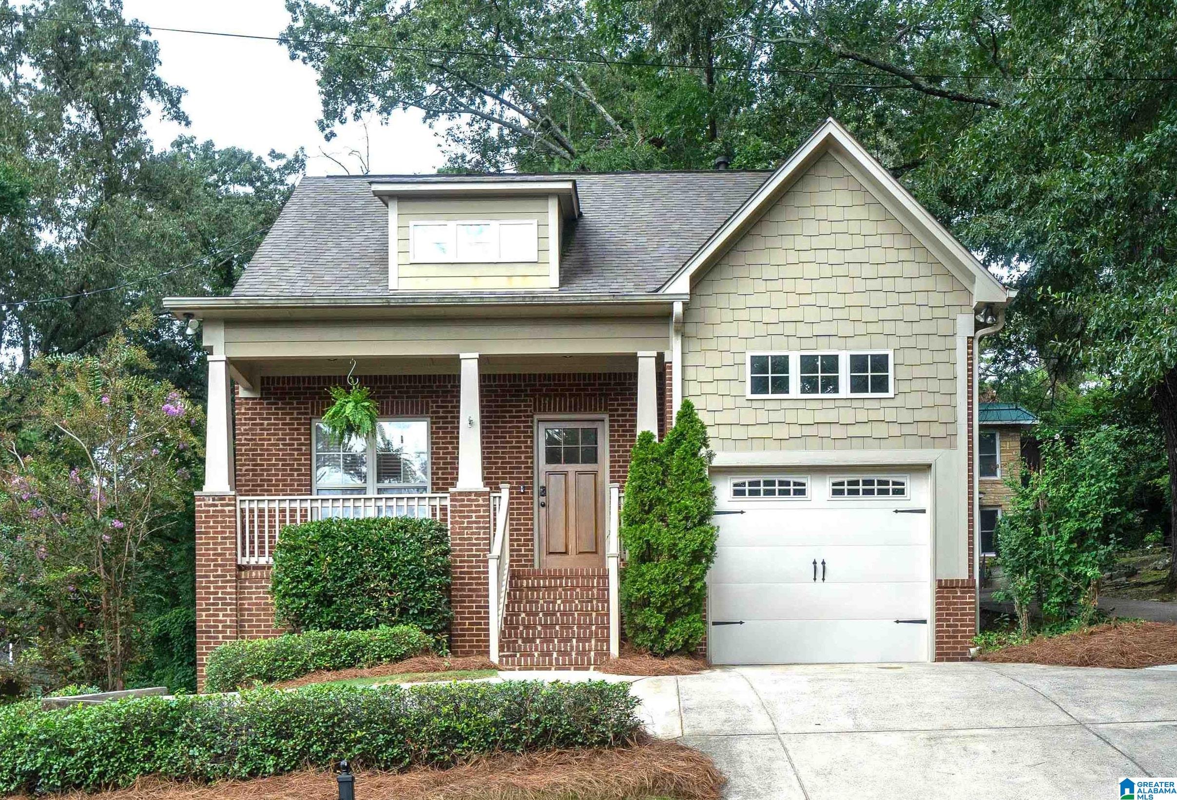 Homes for sale in Homewood, AL | 2760 16th Pl, Homewood, AL 35209 | MLS# 21445164