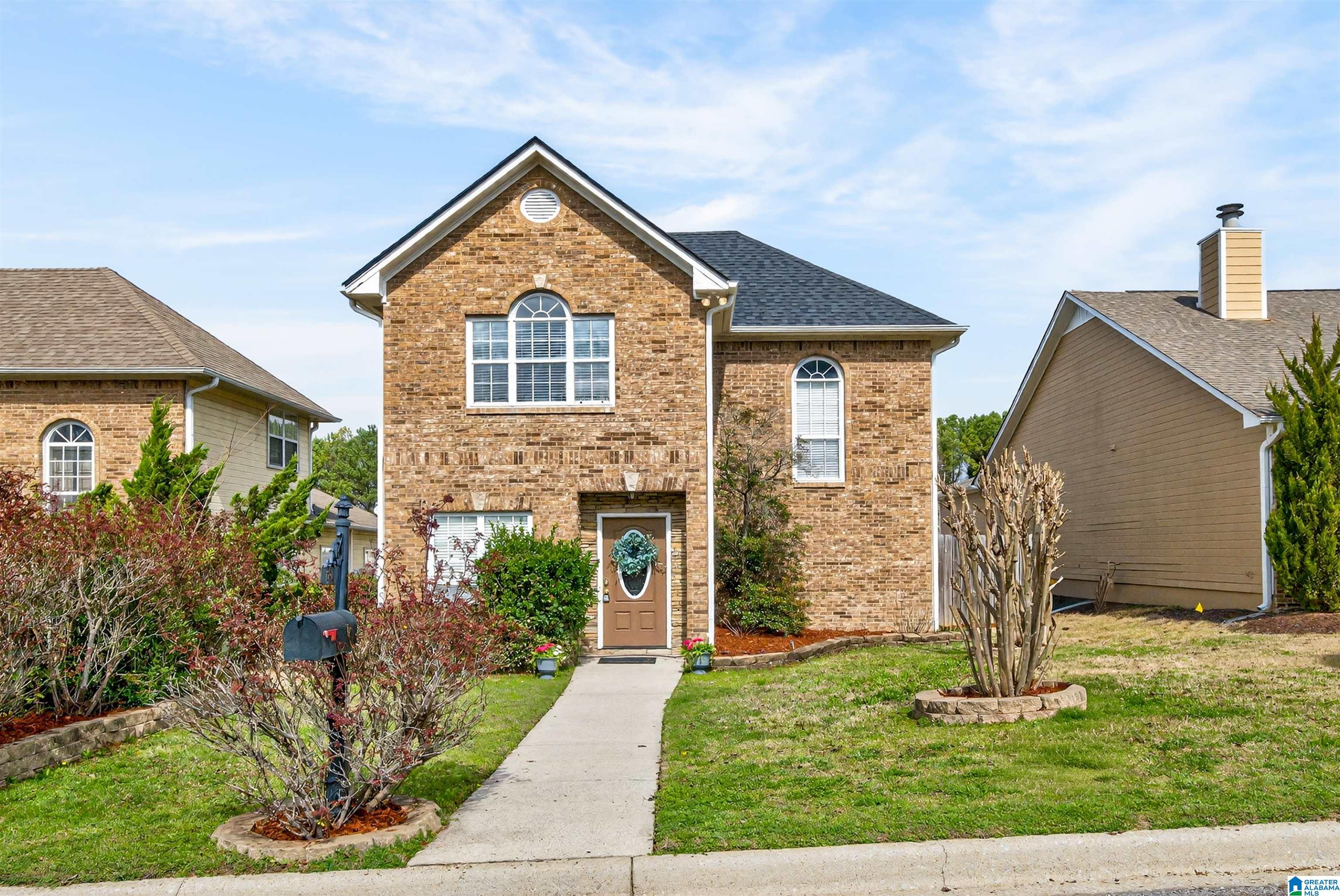 Homes for sale in Alabaster, AL | 124 Warwick Circle, Alabaster, AL 35007 | MLS# 21445177