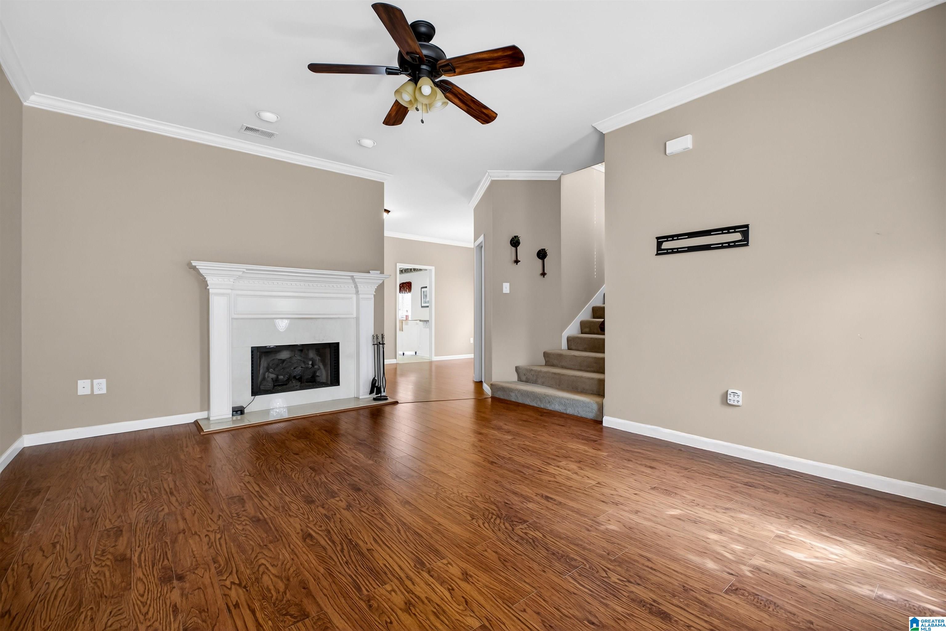 Homes for sale in Alabaster, AL | 124 Warwick Circle, Alabaster, AL 35007 | MLS# 21445177