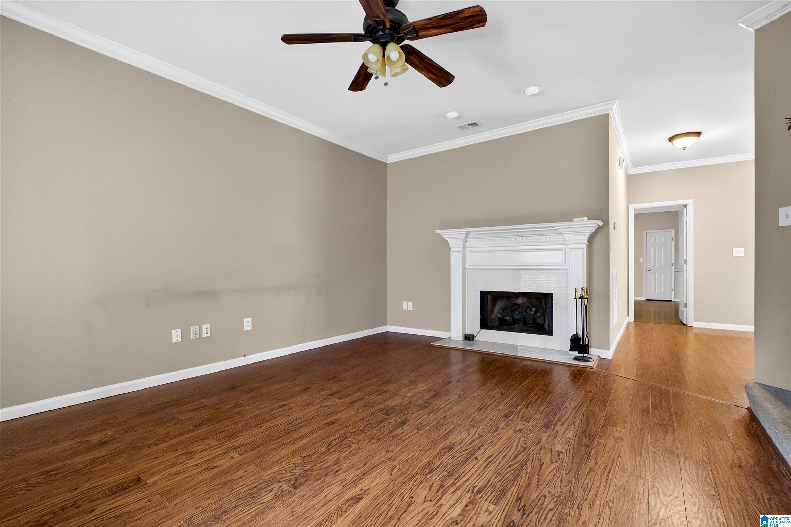 Homes for sale in Alabaster, AL | 124 Warwick Circle, Alabaster, AL 35007 | MLS# 21445177