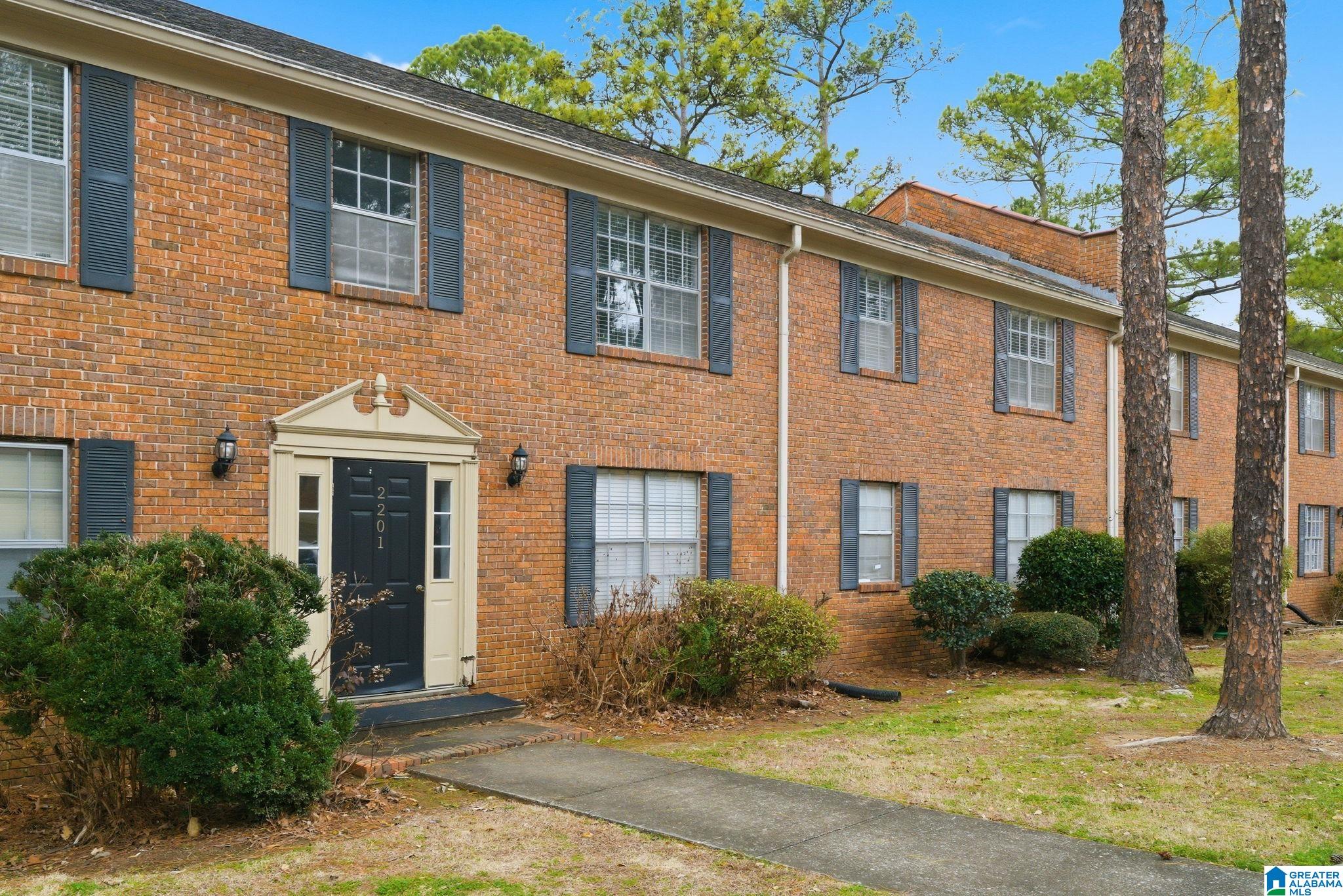 Homes for sale in Vestavia Hills, AL | 2201 Montreat Circle #D, Vestavia Hills, AL 35216 | MLS# 21445189