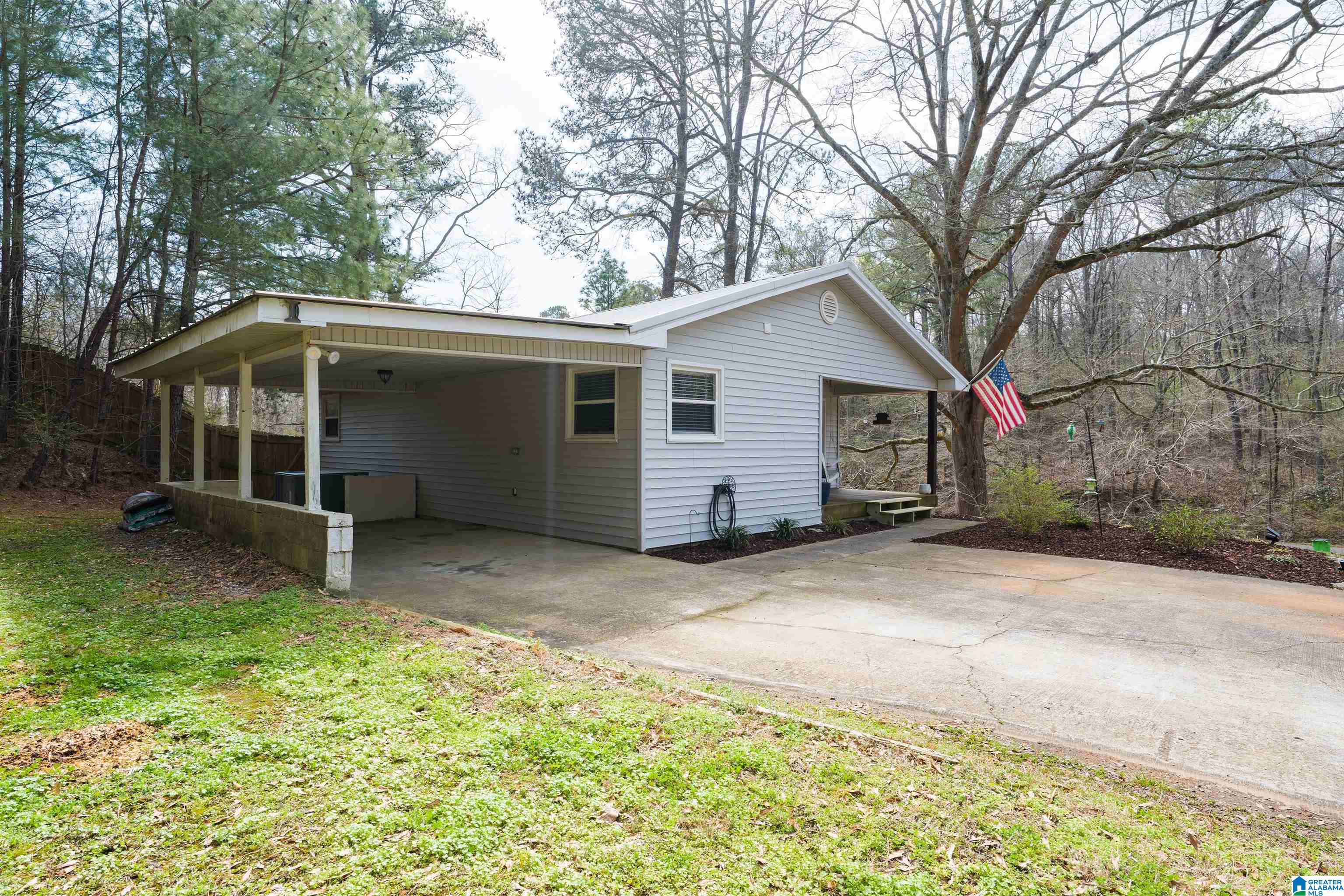 Homes for sale in Springville, AL | 578 Cross Street, Springville, AL 35146 | MLS# 21445199