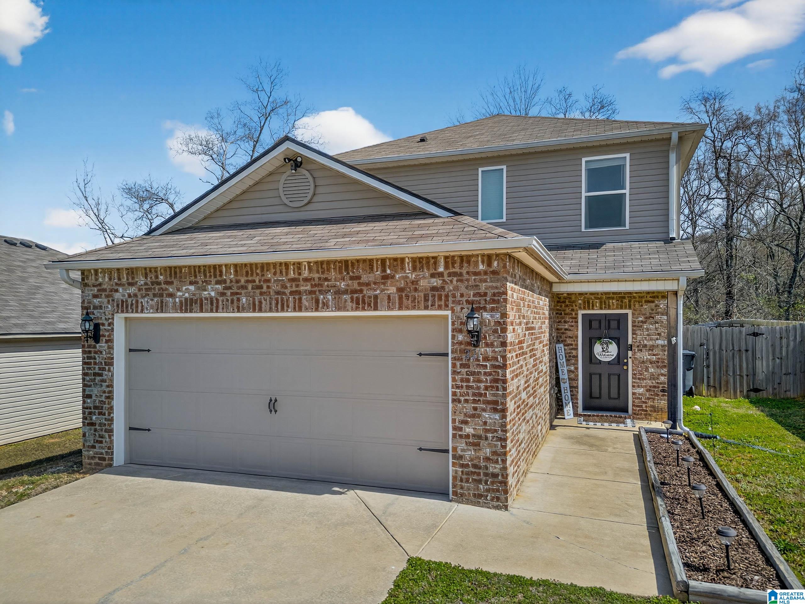 Homes for sale in Lincoln, AL | 221 Highland View Dr, Lincoln, AL 35096 | MLS# 21445218