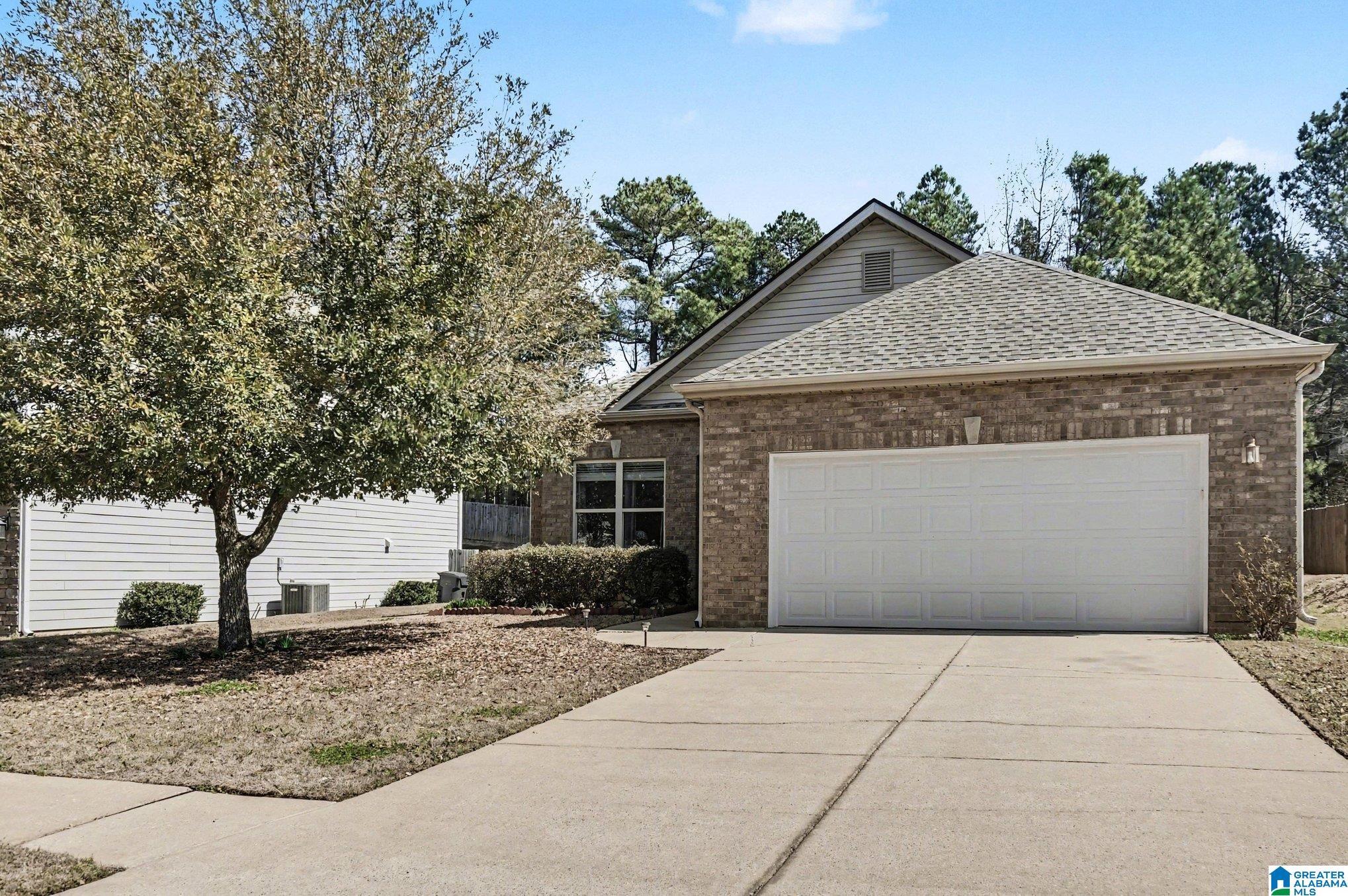 Homes for sale in Calera, AL | 1308 Kensington Boulevard, Calera, AL 35040 | MLS# 21445261