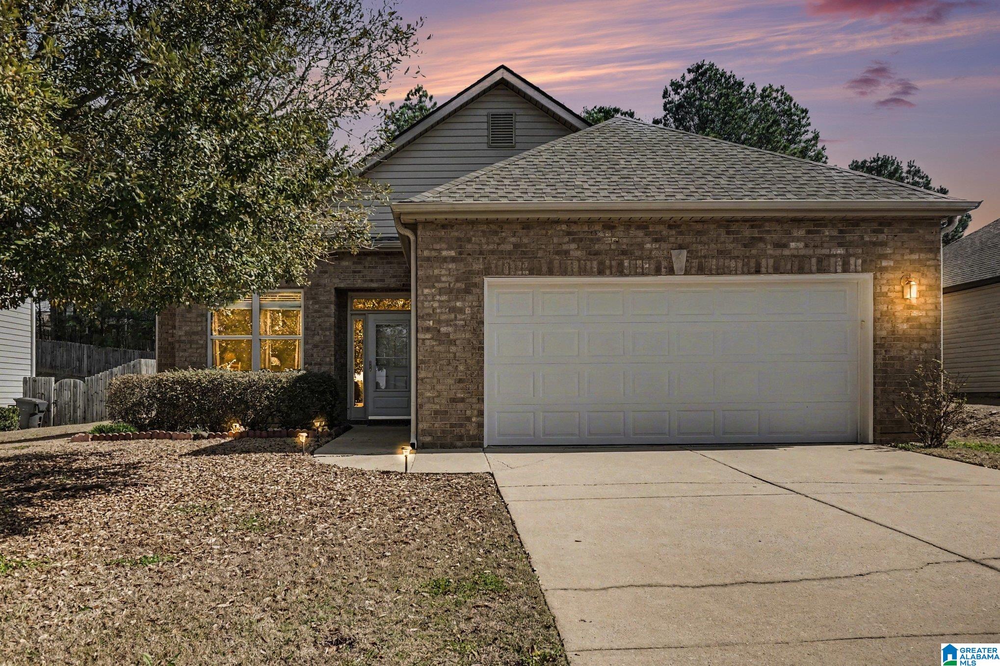 Homes for sale in Calera, AL | 1308 Kensington Boulevard, Calera, AL 35040 | MLS# 21445261