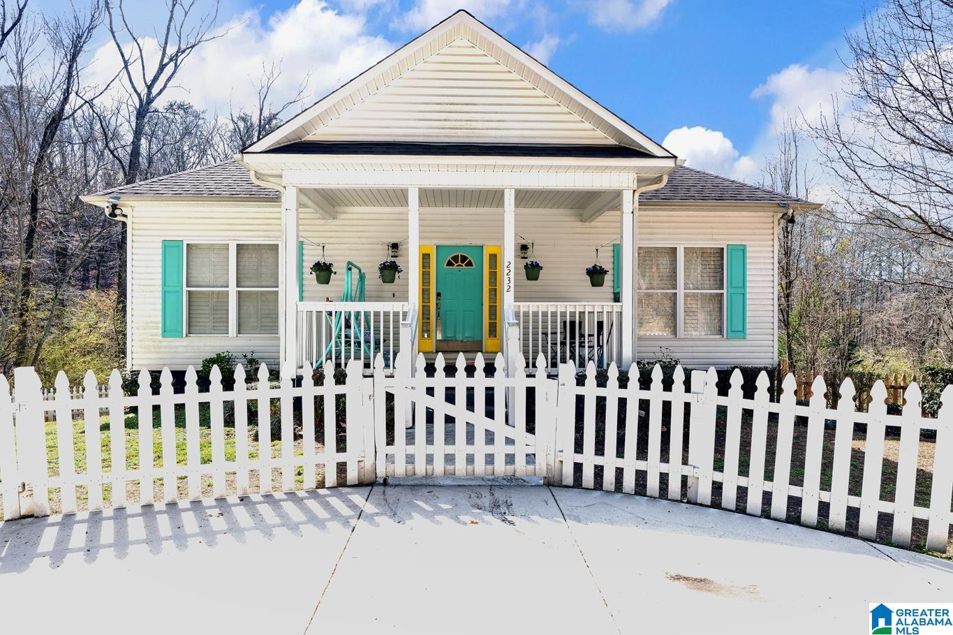 Homes for sale in Gardendale, AL | 2232 Spring Street, Gardendale, AL 35071 | MLS# 21445265
