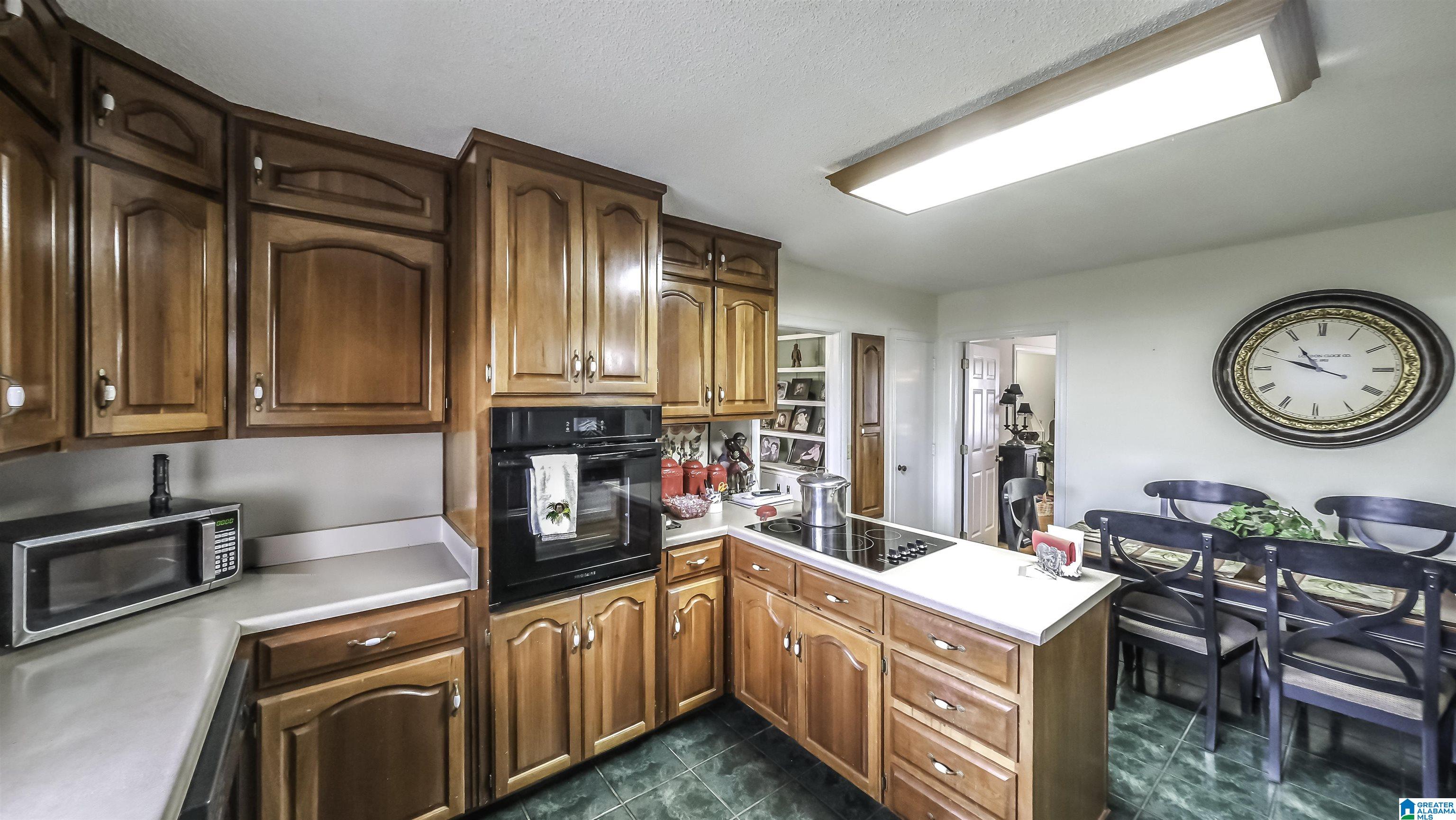 Homes for sale in Centre, AL | 202 Iris Dr, Centre, AL 35960 | MLS# 21445283
