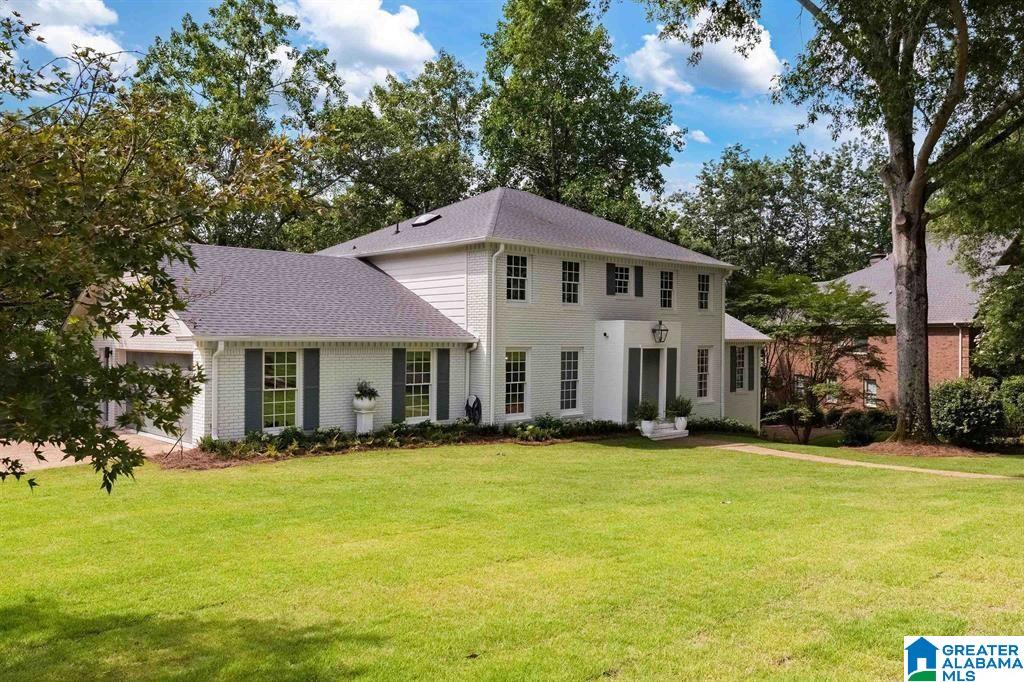 Homes for sale in Mountain Brook, AL | 4909 Brandywood Dr, Mountain Brook, AL 35223 | MLS# 21445304
