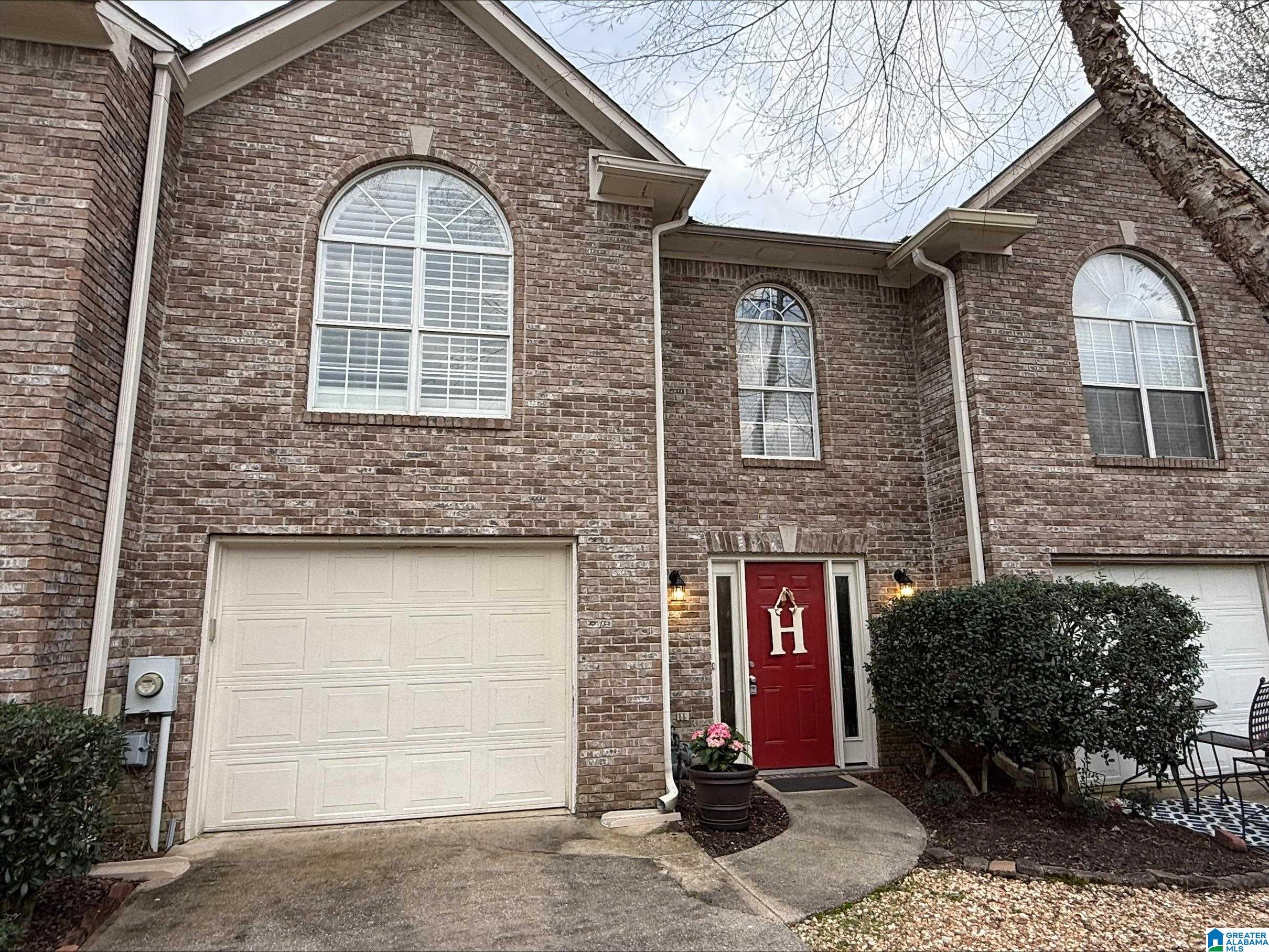 Homes for sale in Helena, AL | 110 Frances Lane, Helena, AL 35080 | MLS# 21445319