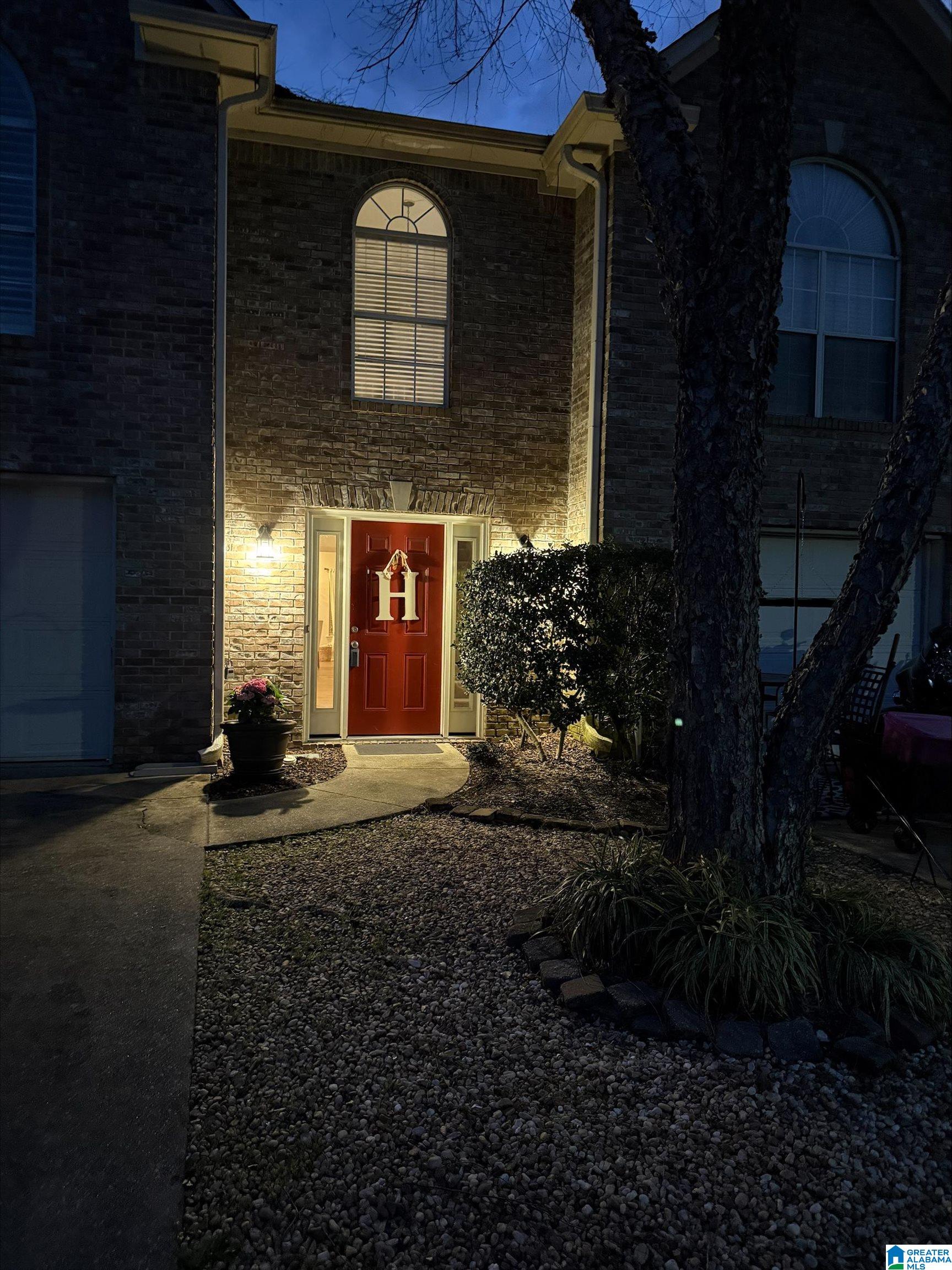 Homes for sale in Helena, AL | 110 Frances Lane, Helena, AL 35080 | MLS# 21445319