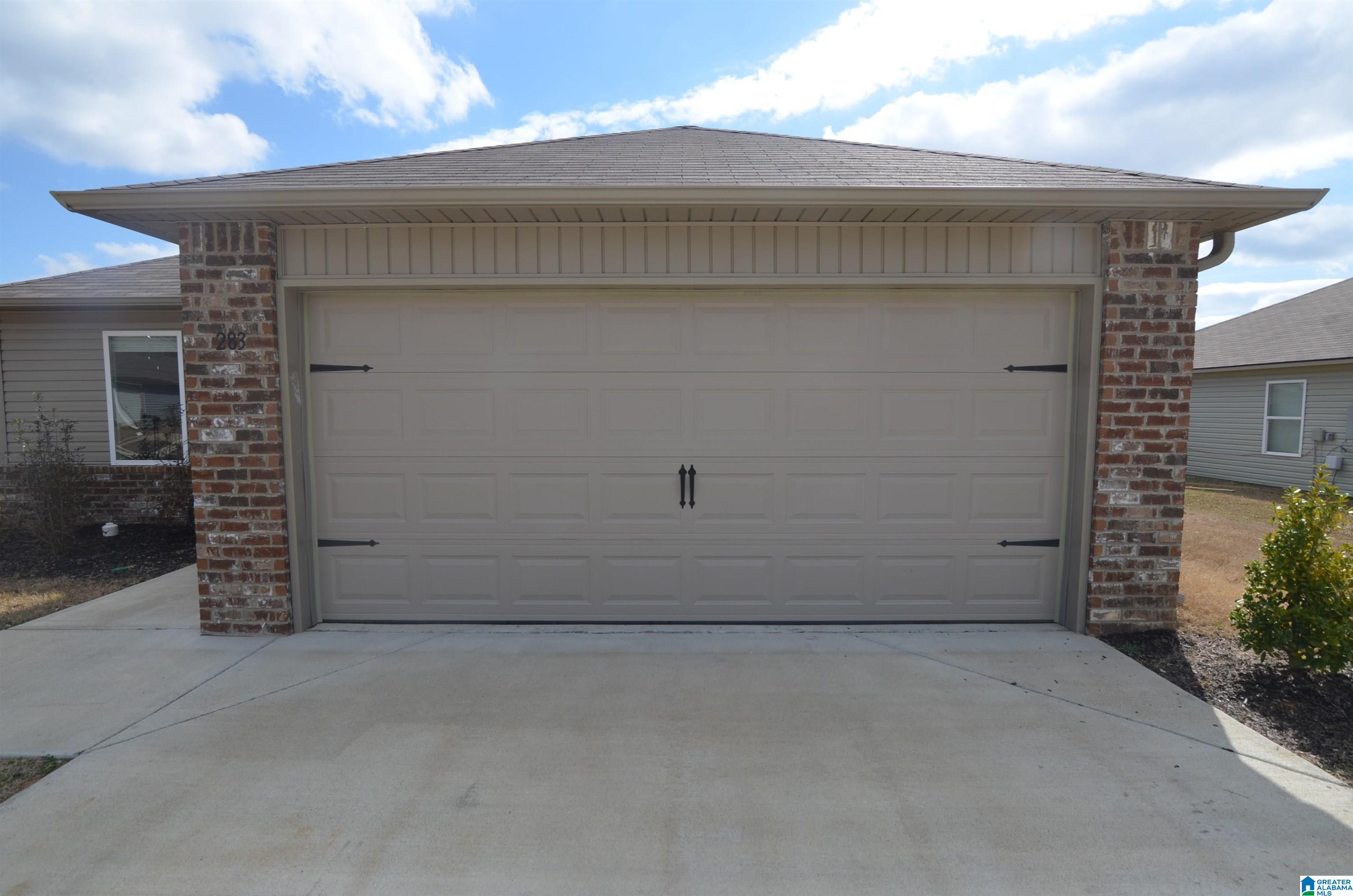 Homes for sale in Calera, AL | 283 Amber Avenue, Calera, AL 35040 | MLS# 21445323