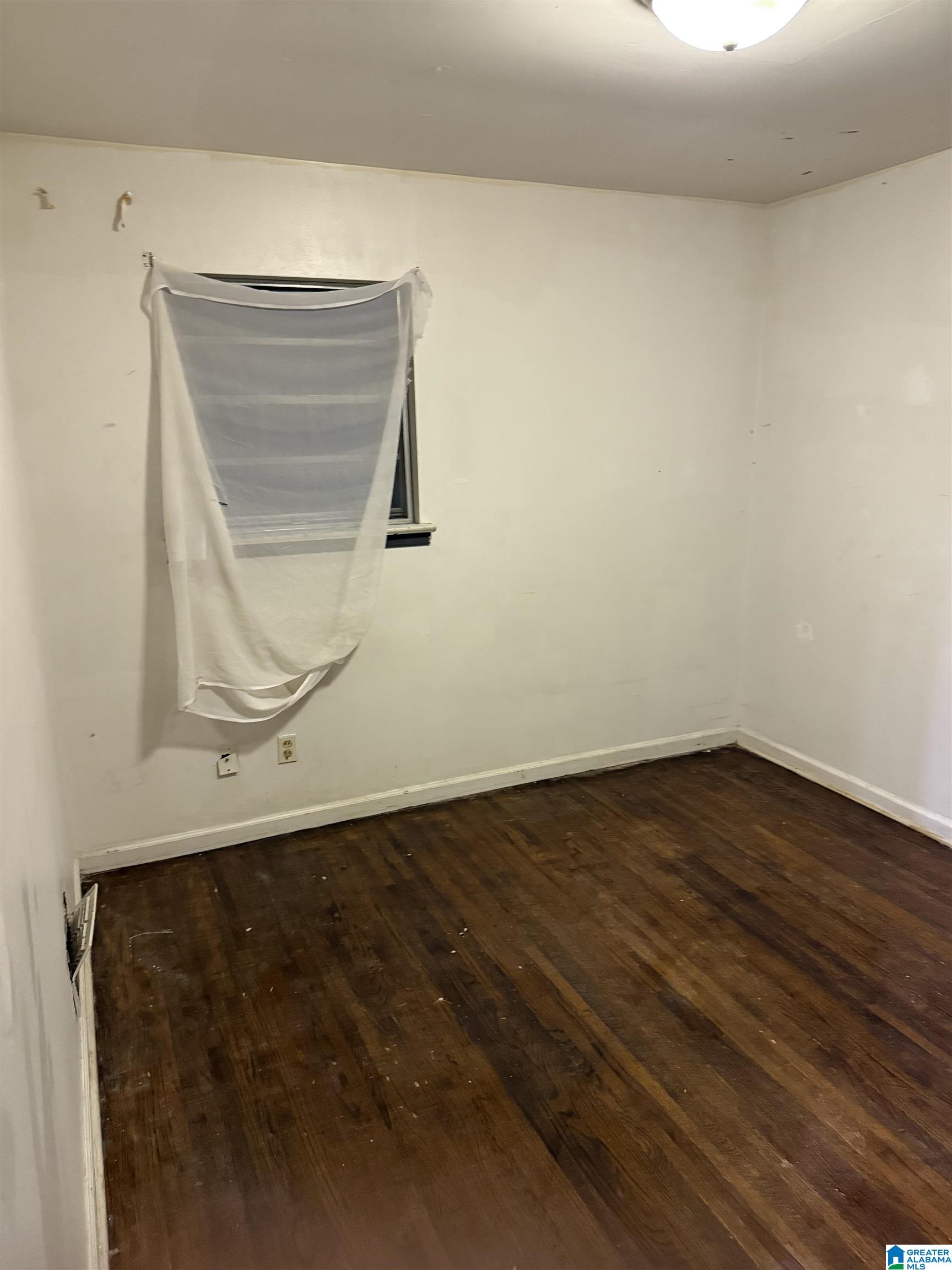 Homes for sale in Midfield, AL | 604 Overlook Dr, Midfield, AL 35228 | MLS# 21445332