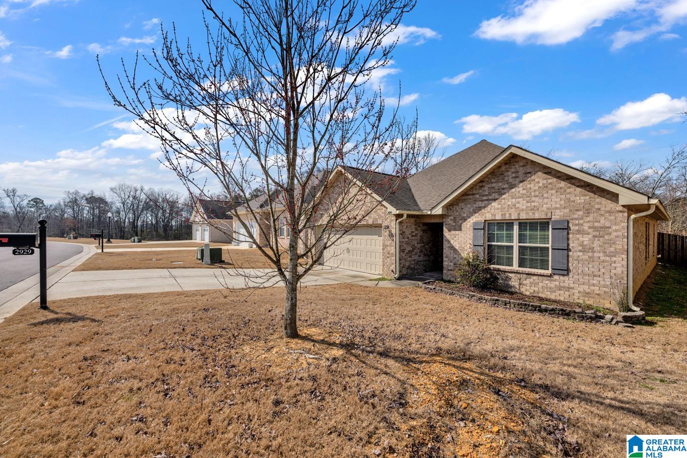 Homes for sale in Hanceville, AL | 2929 Phelan Circle, Hanceville, AL 35077 | MLS# 21445345